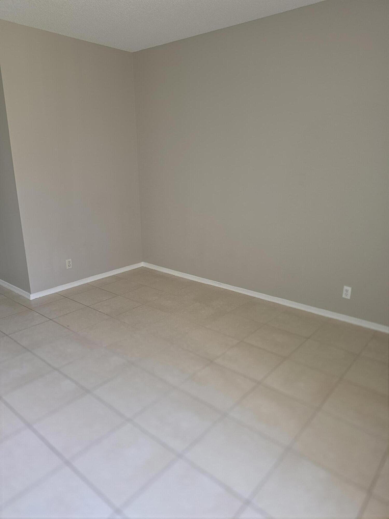 51 Whitehead #51, Weston FL 33326