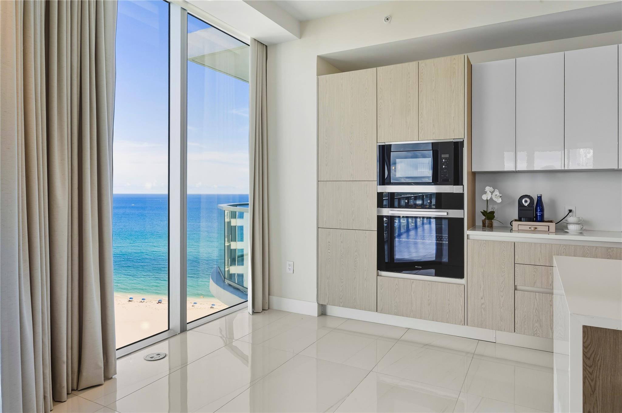 3100 N Ocean #Pph2, Riviera Beach FL 33404