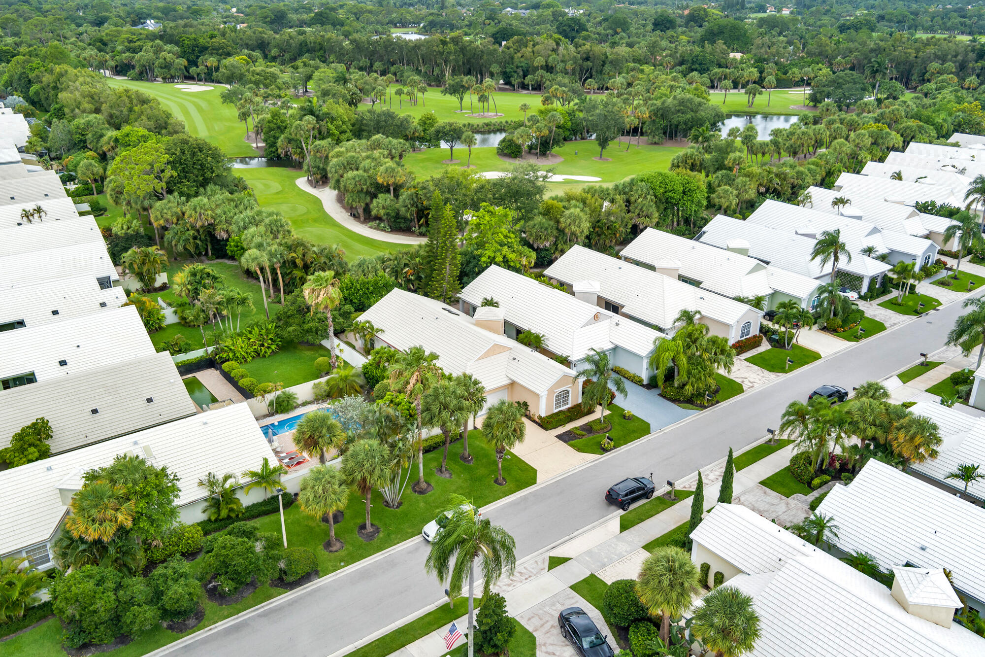 999 Lytham, West Palm Beach FL 33411
