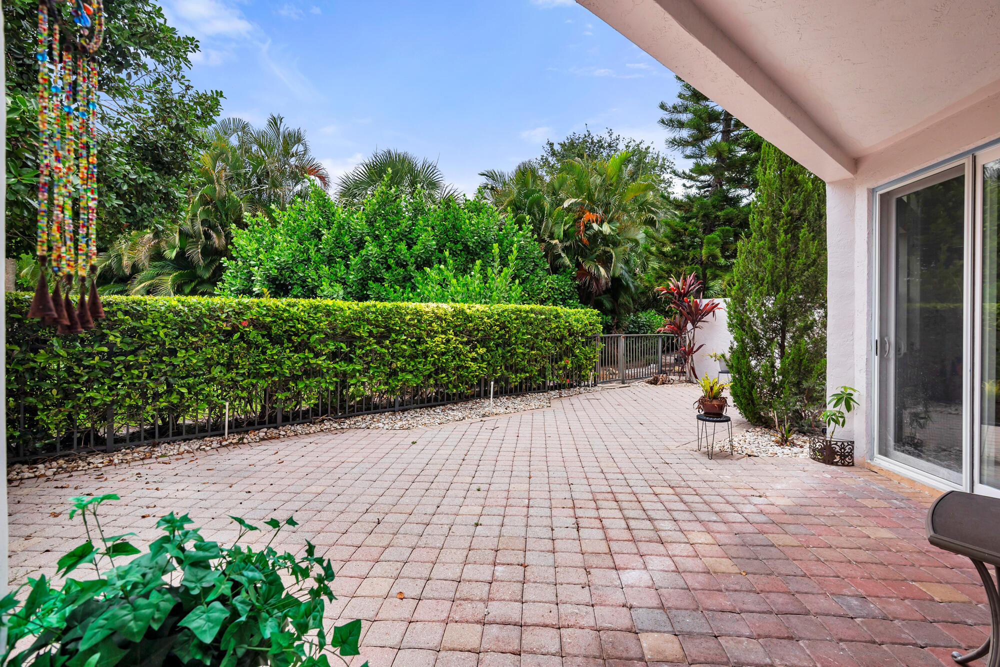 999 Lytham, West Palm Beach FL 33411