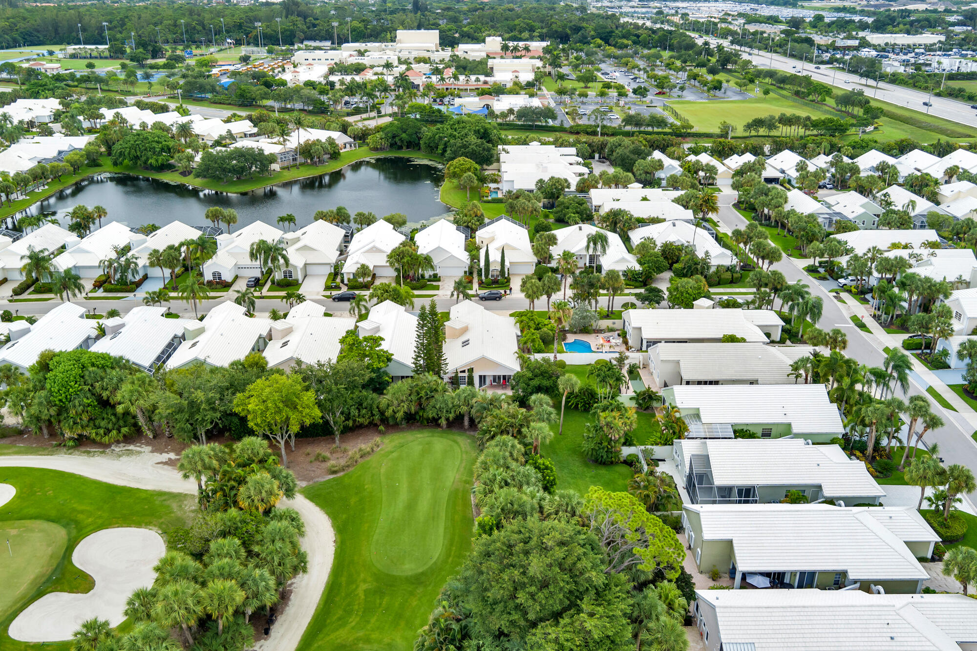 999 Lytham, West Palm Beach FL 33411