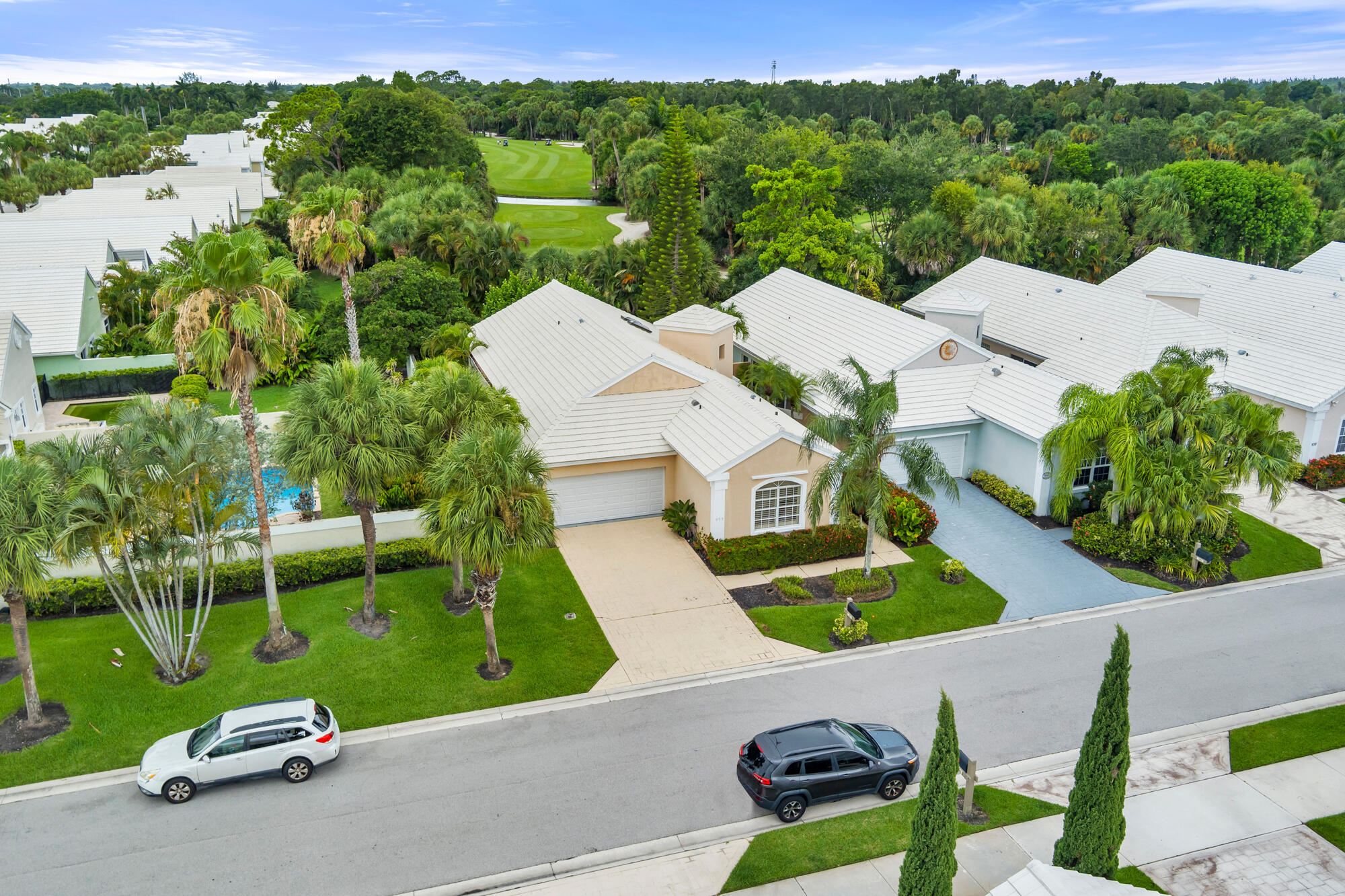 999 Lytham, West Palm Beach FL 33411