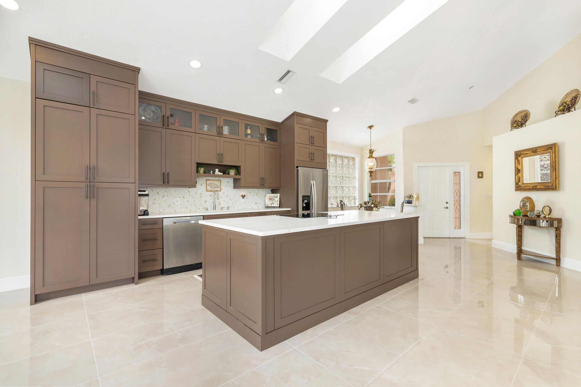 999 Lytham, West Palm Beach FL 33411