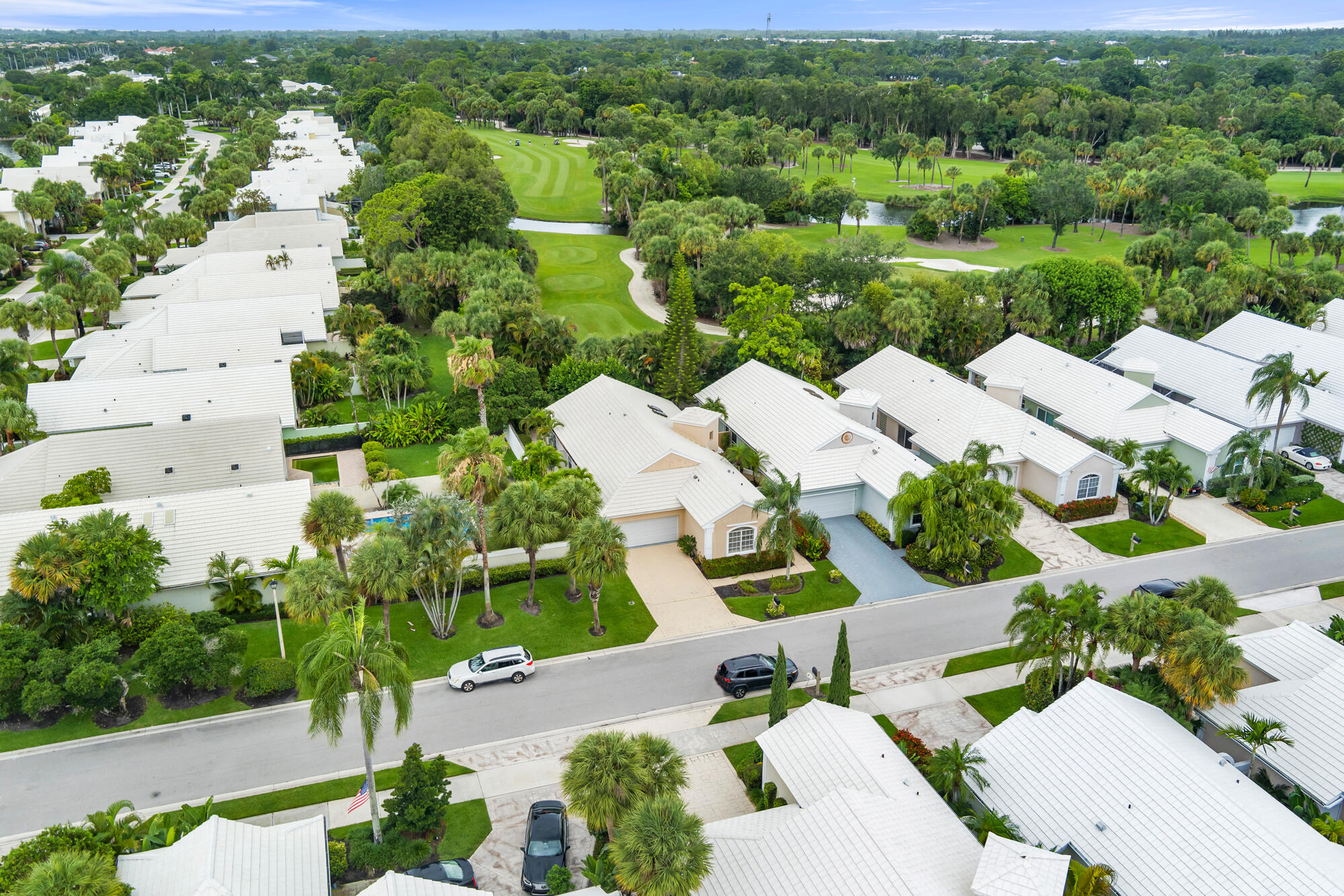999 Lytham, West Palm Beach FL 33411