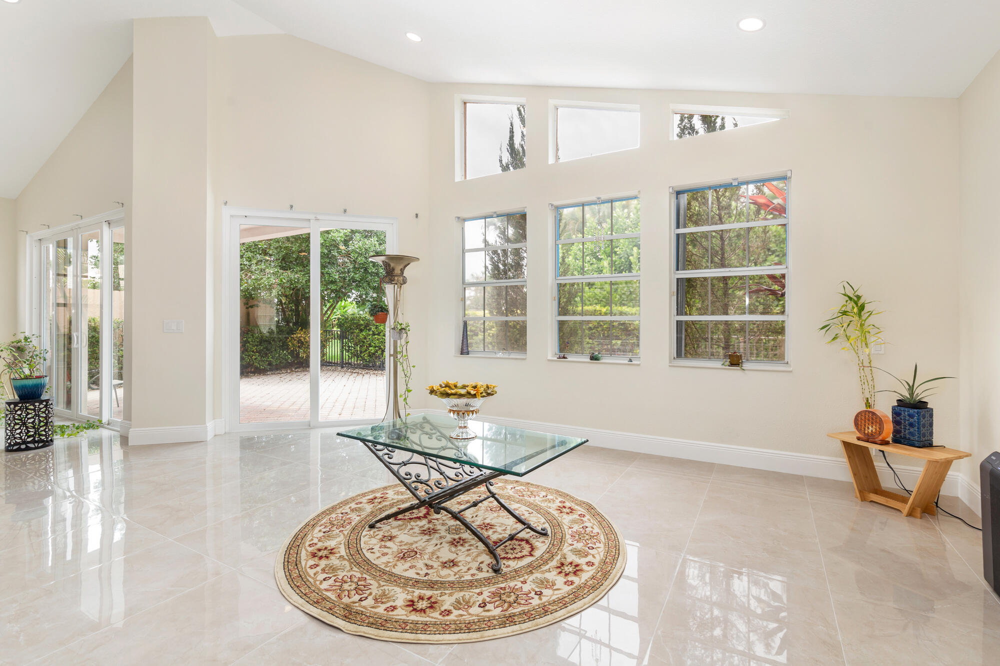999 Lytham, West Palm Beach FL 33411