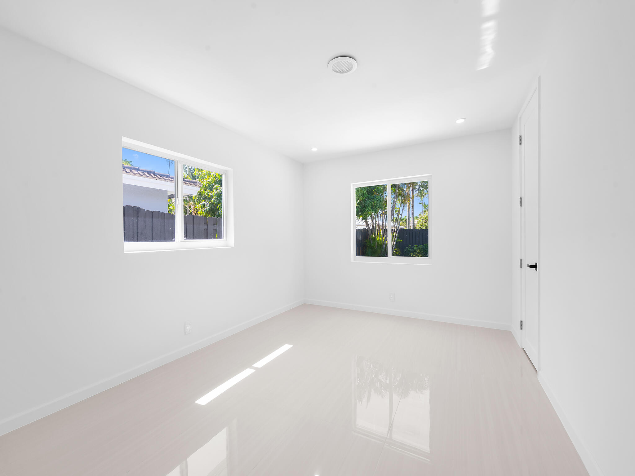 1750 NE 49th, Fort Lauderdale FL 33334