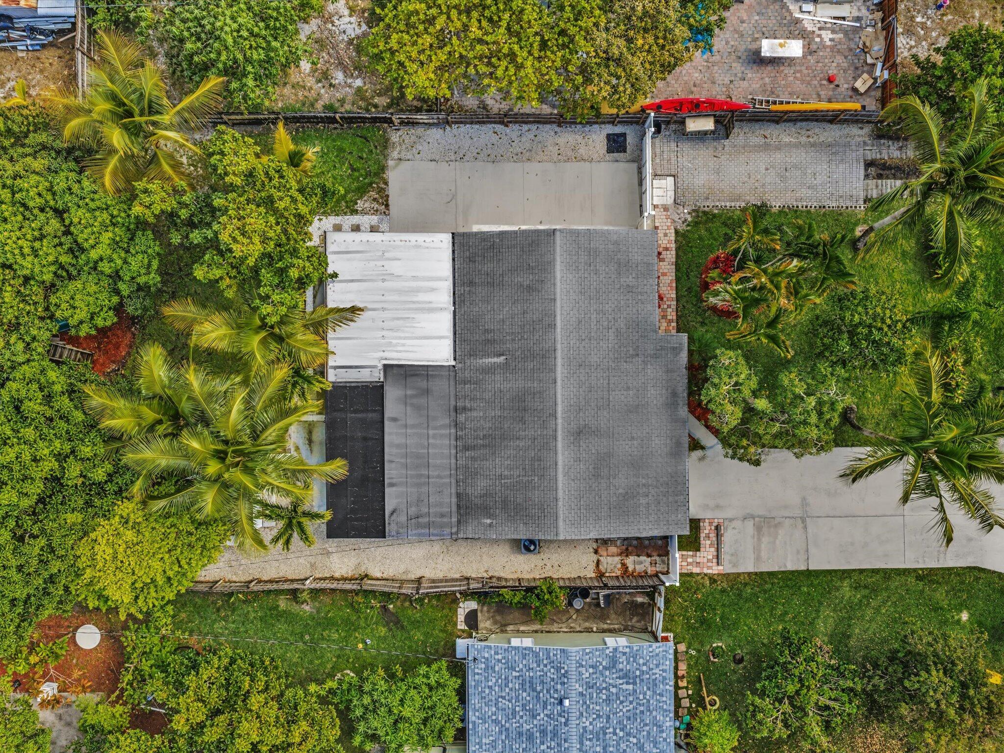 607 W Perry, Lantana FL 33462