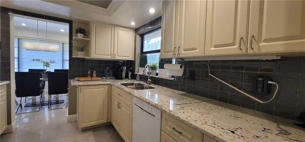 6010 S Falls Cir #423, Lauderhill FL 33319
