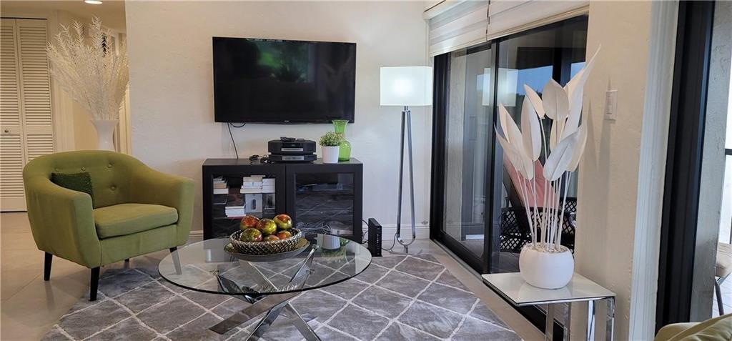 6010 S Falls Cir #423, Lauderhill FL 33319