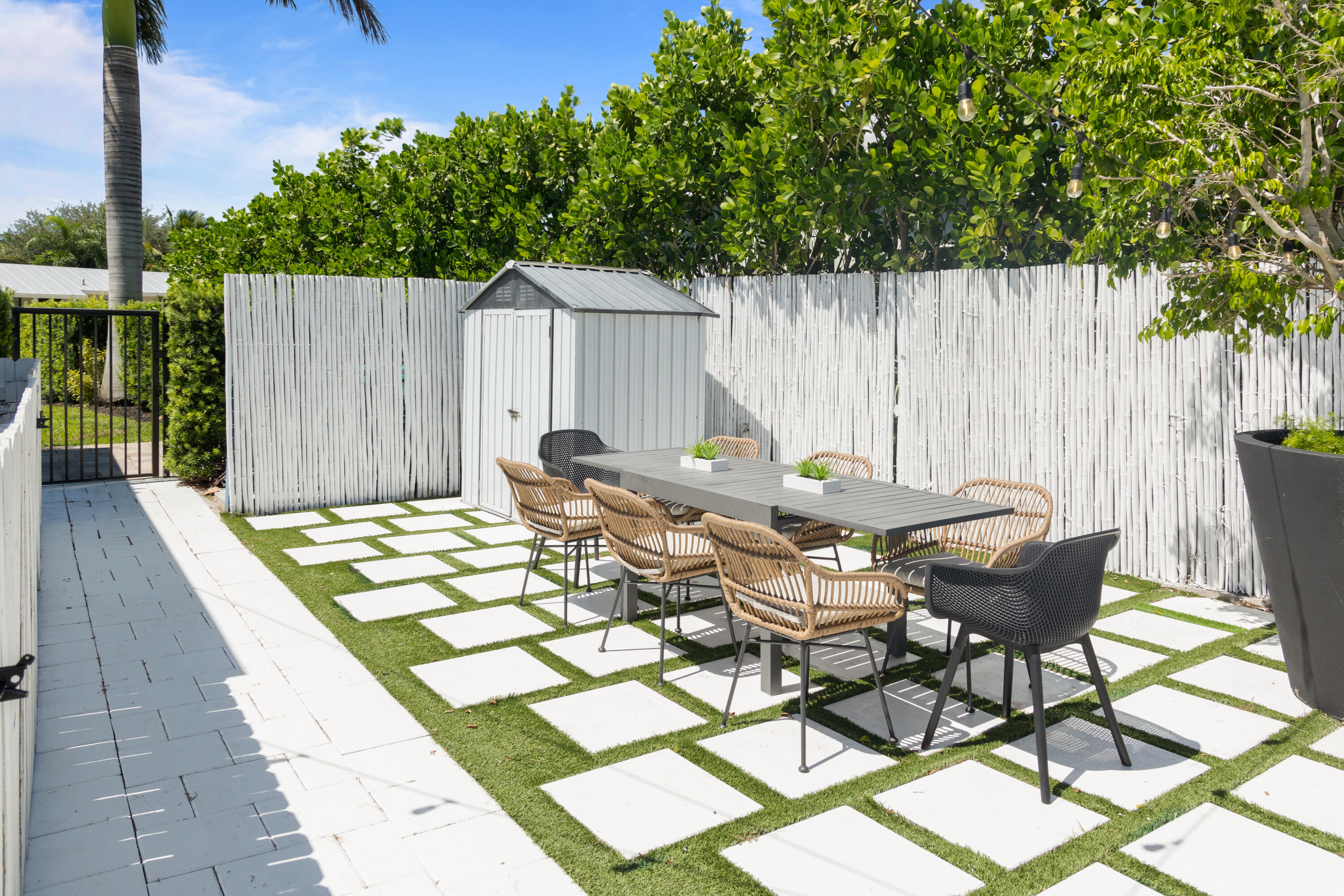 711 SW 27th, Boynton Beach FL 33435