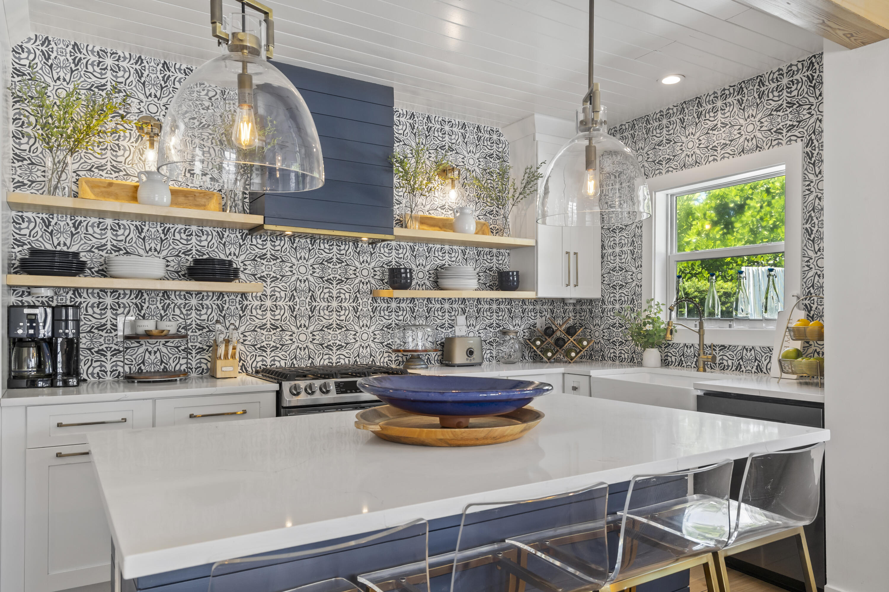 711 SW 27th, Boynton Beach FL 33435