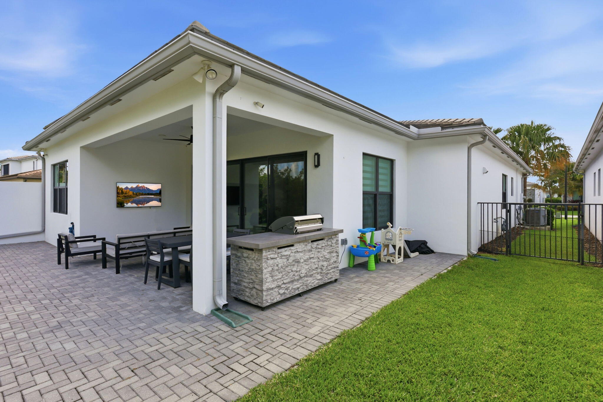 8544 Apple Falls, Boca Raton FL 33496