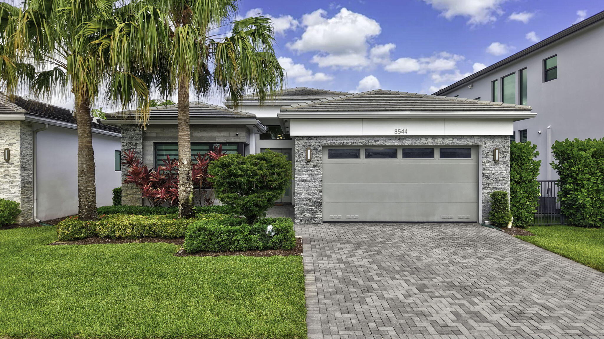 8544 Apple Falls, Boca Raton FL 33496