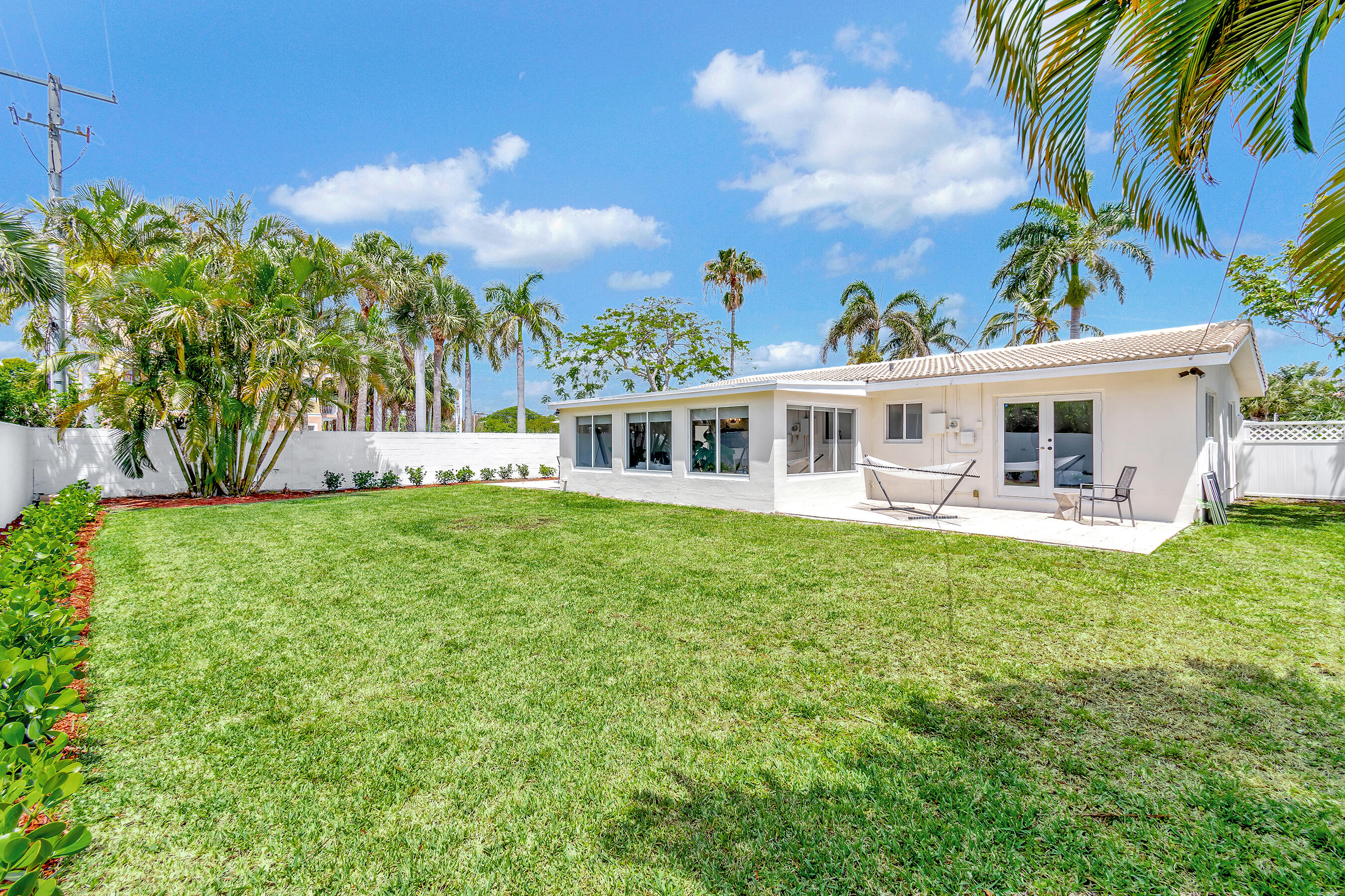 620 Las Palmas, Boynton Beach FL 33435