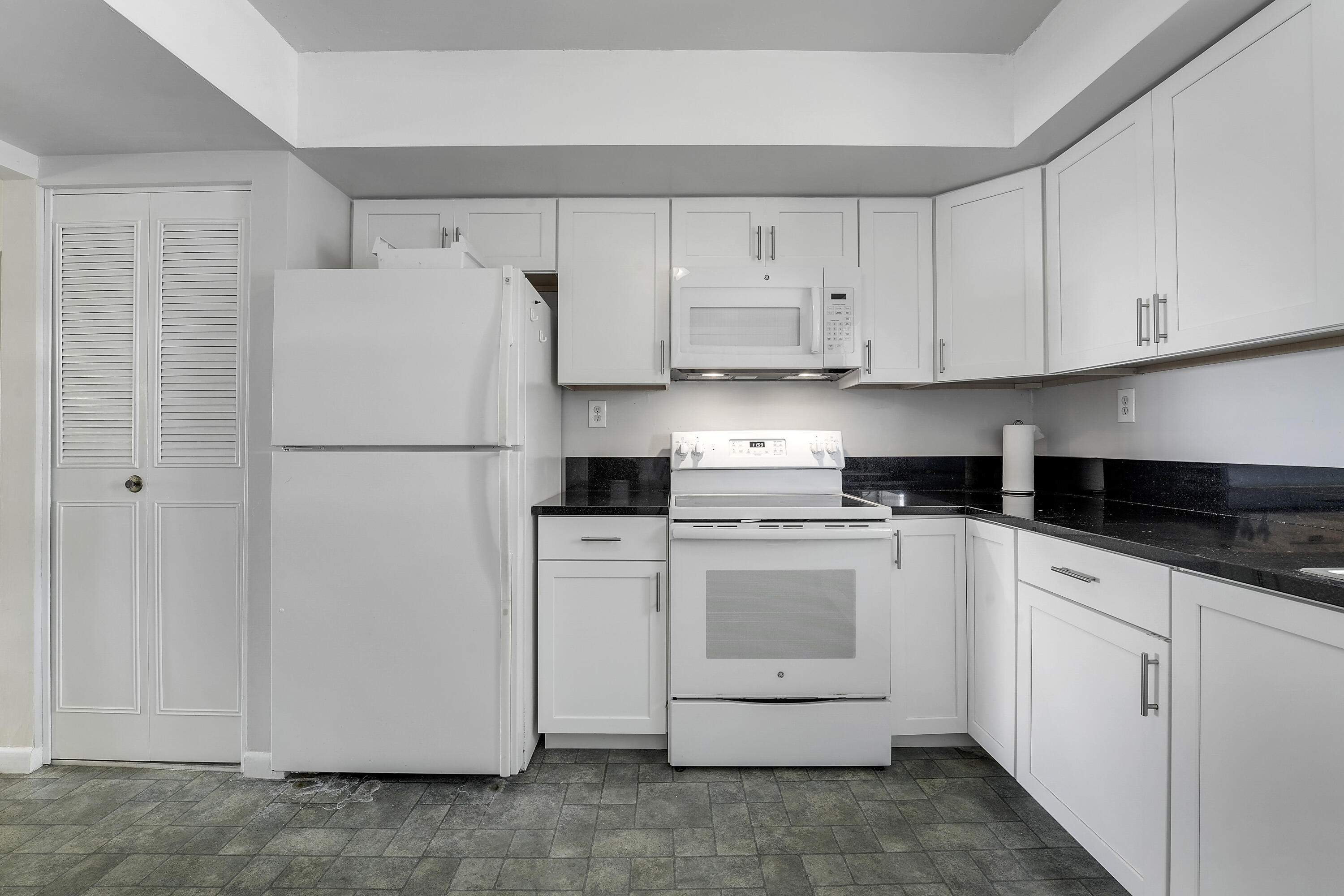 5540 N Ocean #206, Ocean Ridge FL 33435
