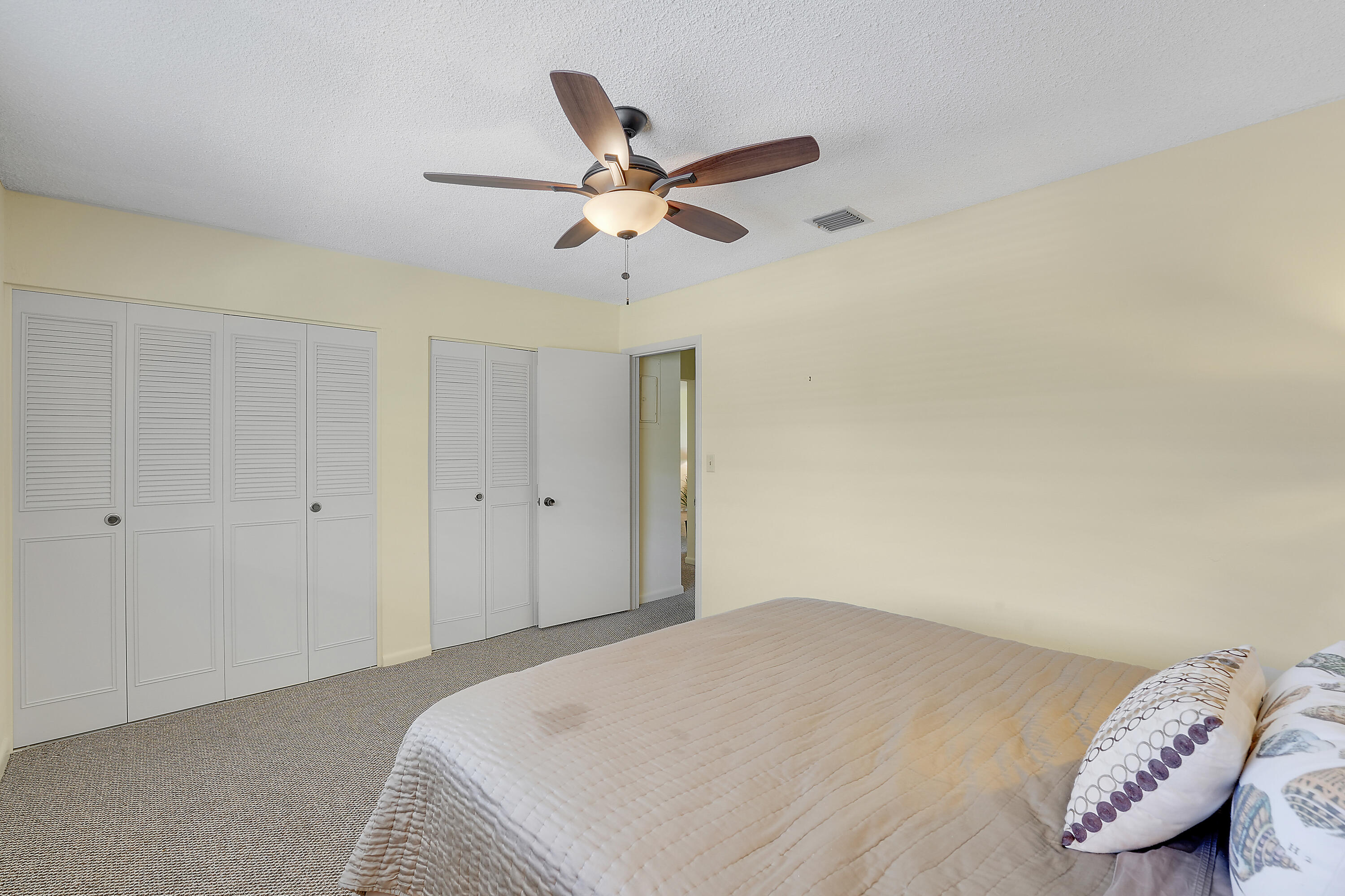 5540 N Ocean #206, Ocean Ridge FL 33435