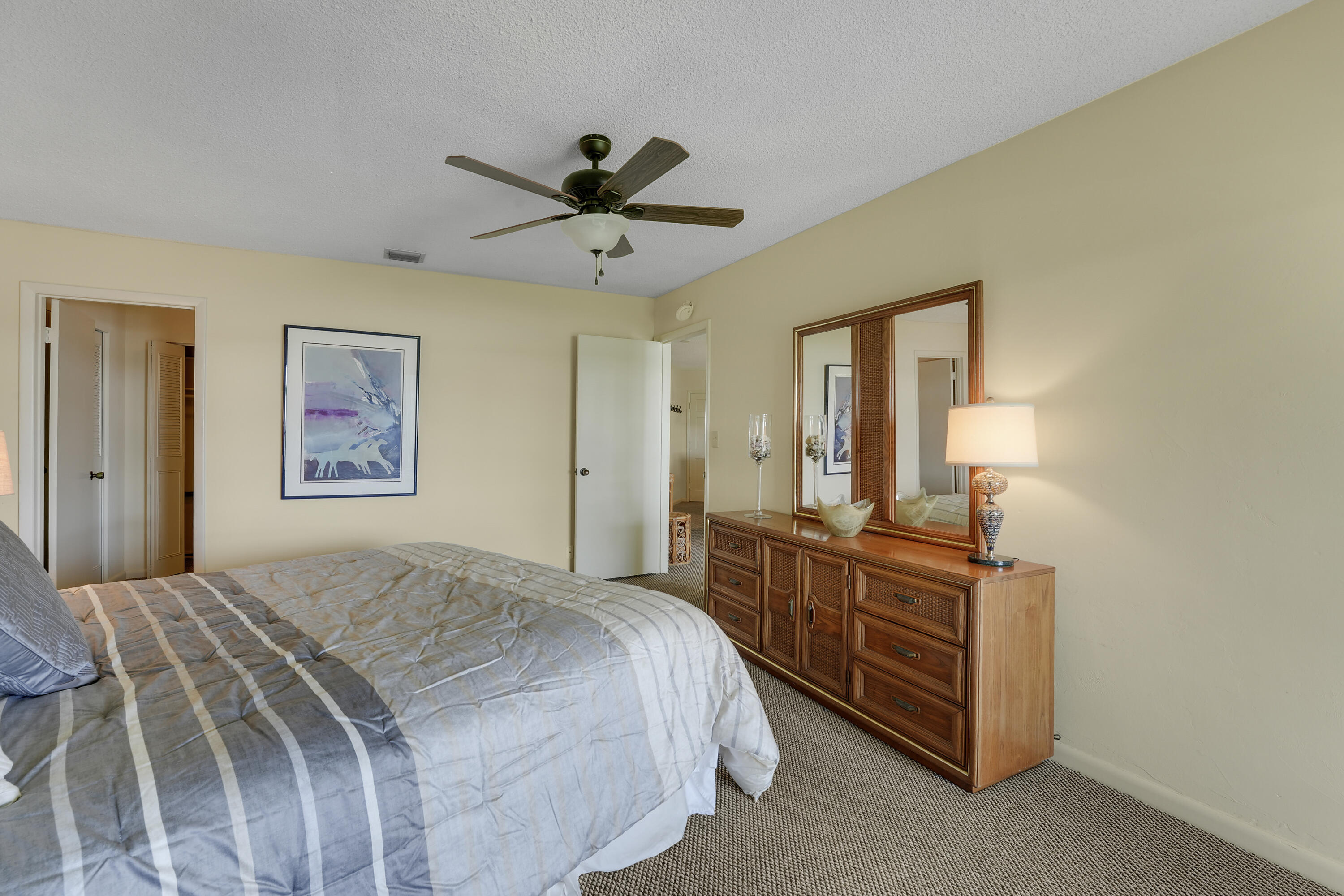 5540 N Ocean #206, Ocean Ridge FL 33435