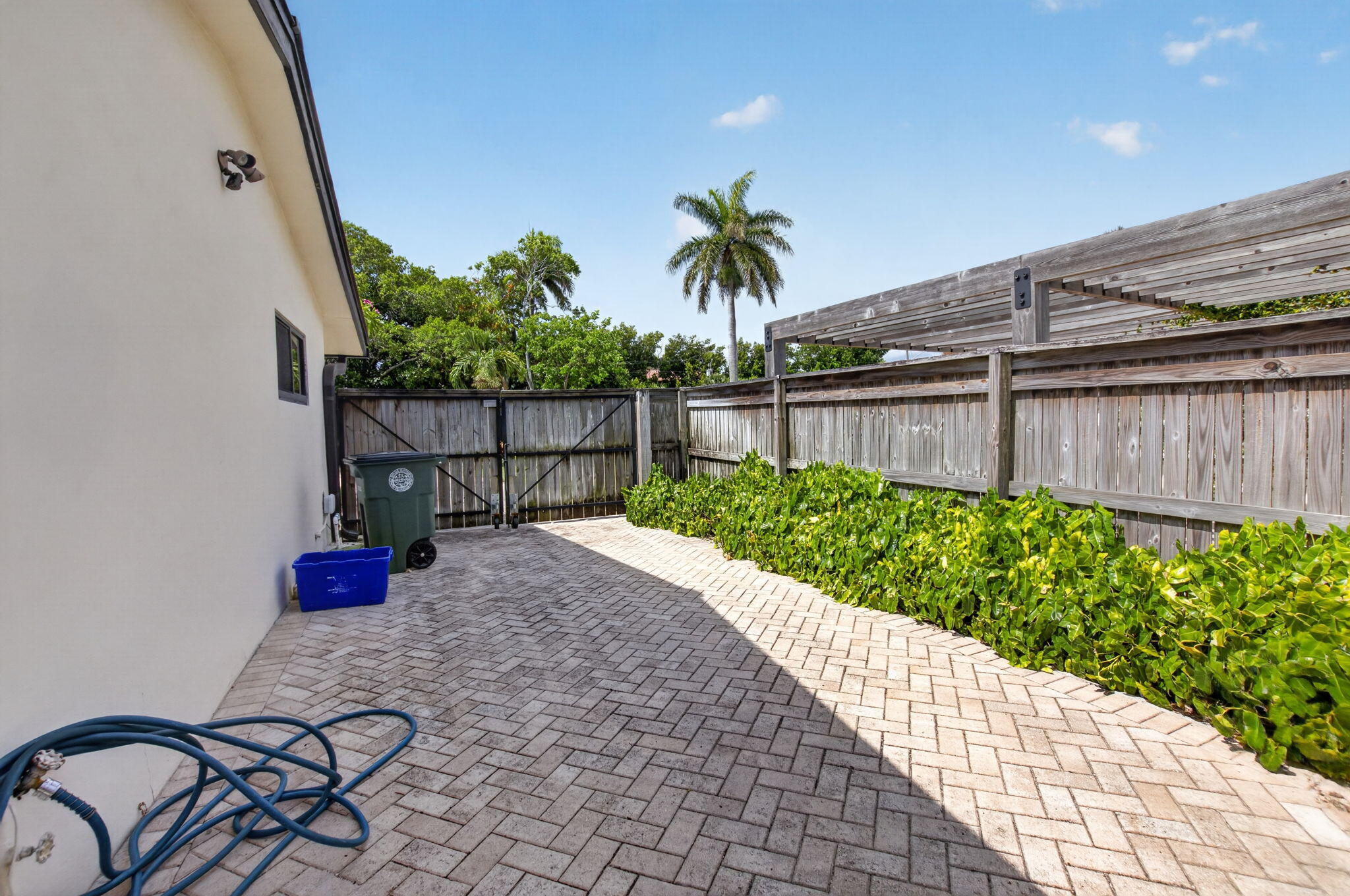 115 NW 7th, Boca Raton FL 33432