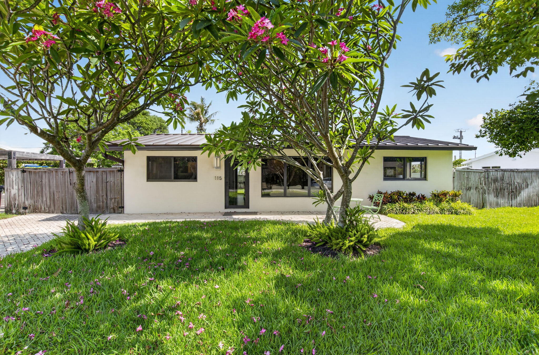 115 NW 7th, Boca Raton FL 33432