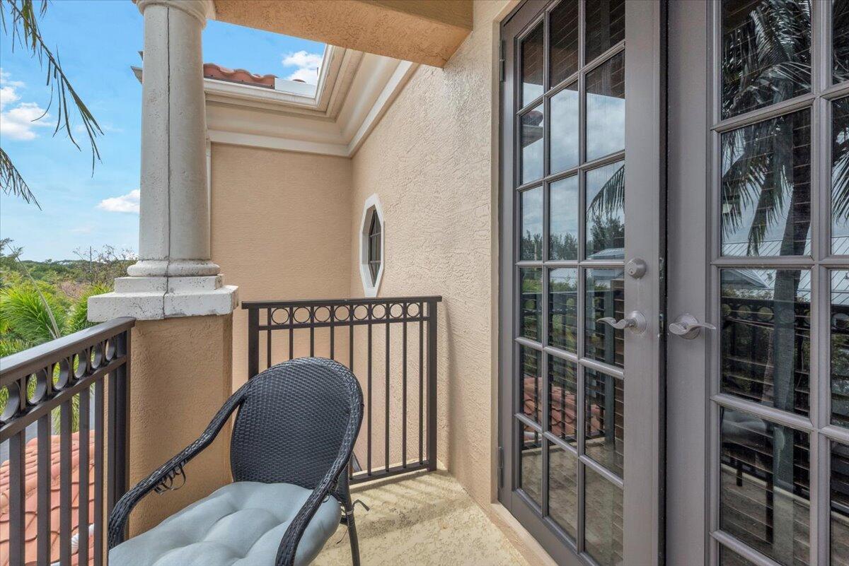 502 Del Sol, Tequesta FL 33469