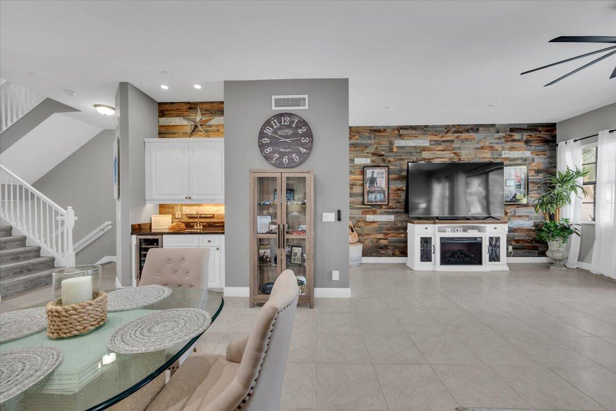 502 Del Sol, Tequesta FL 33469