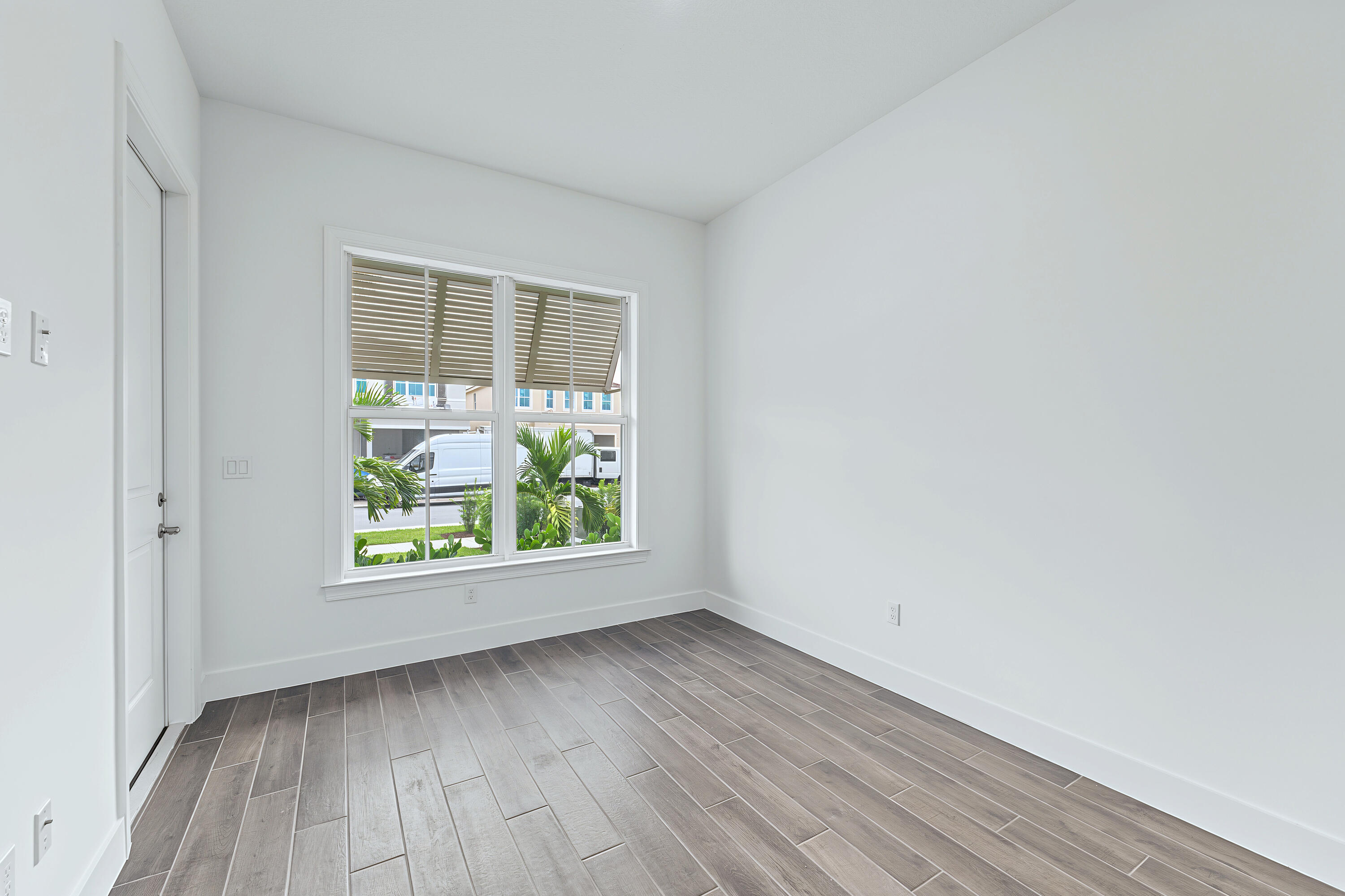 146 Parkside #12, Royal Palm Beach FL 33414