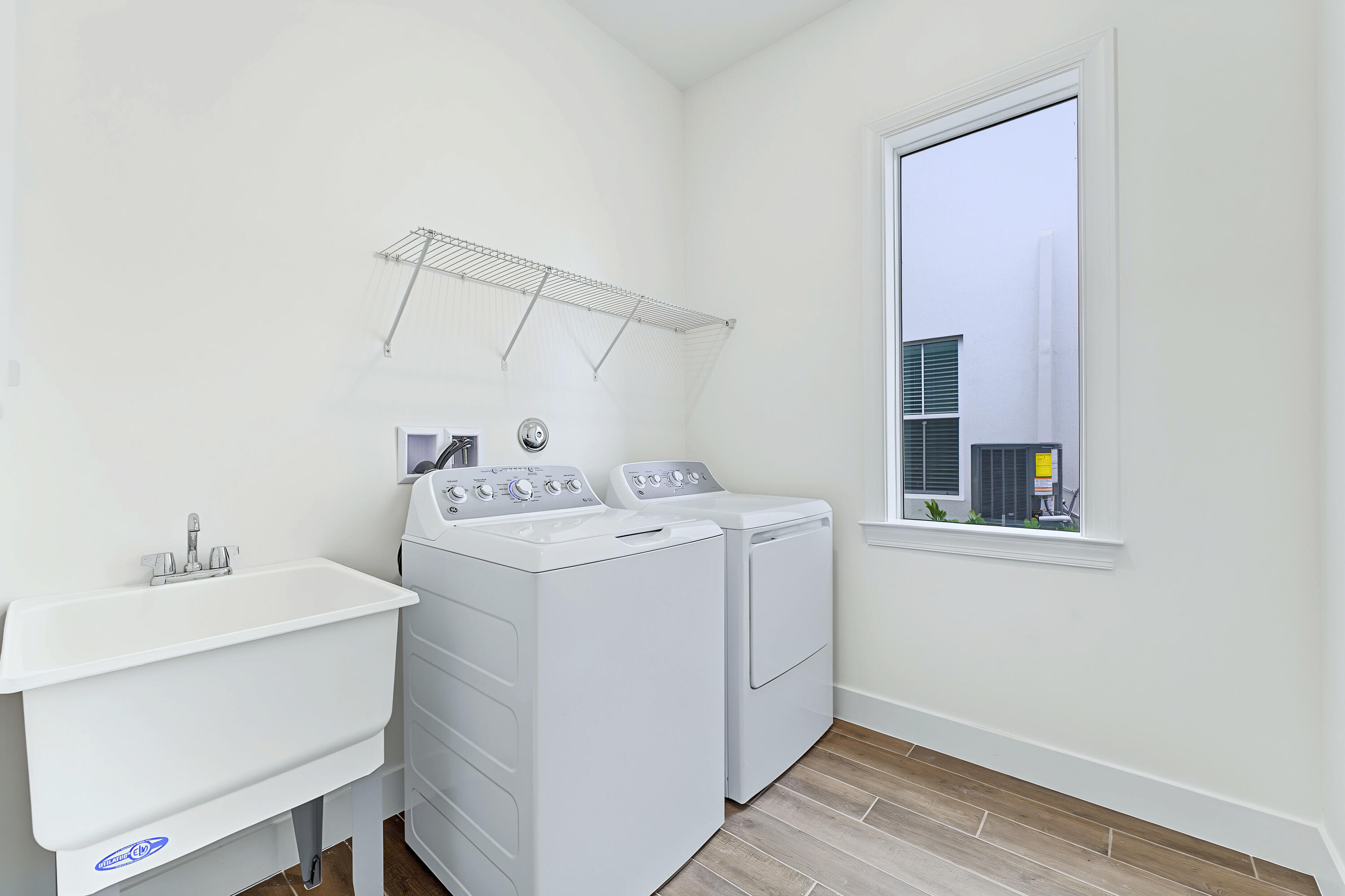 146 Parkside #12, Royal Palm Beach FL 33414