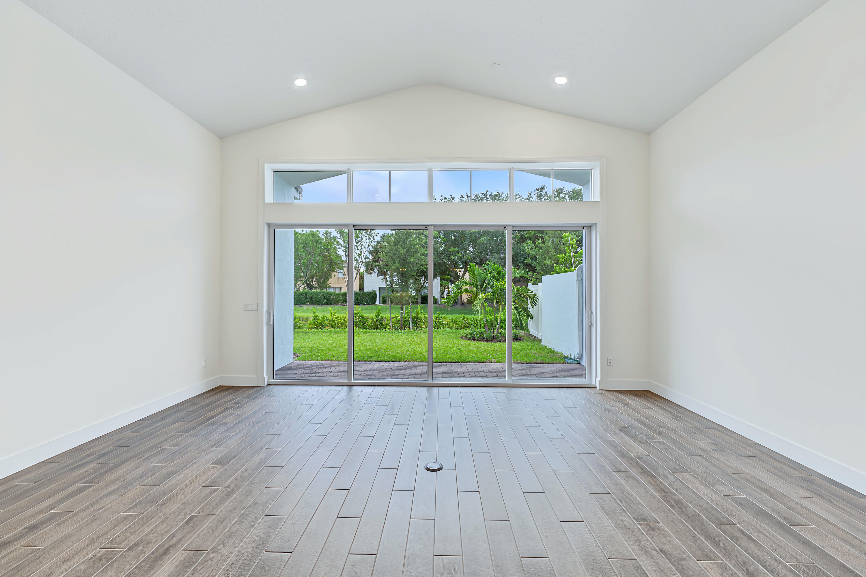 146 Parkside #12, Royal Palm Beach FL 33414