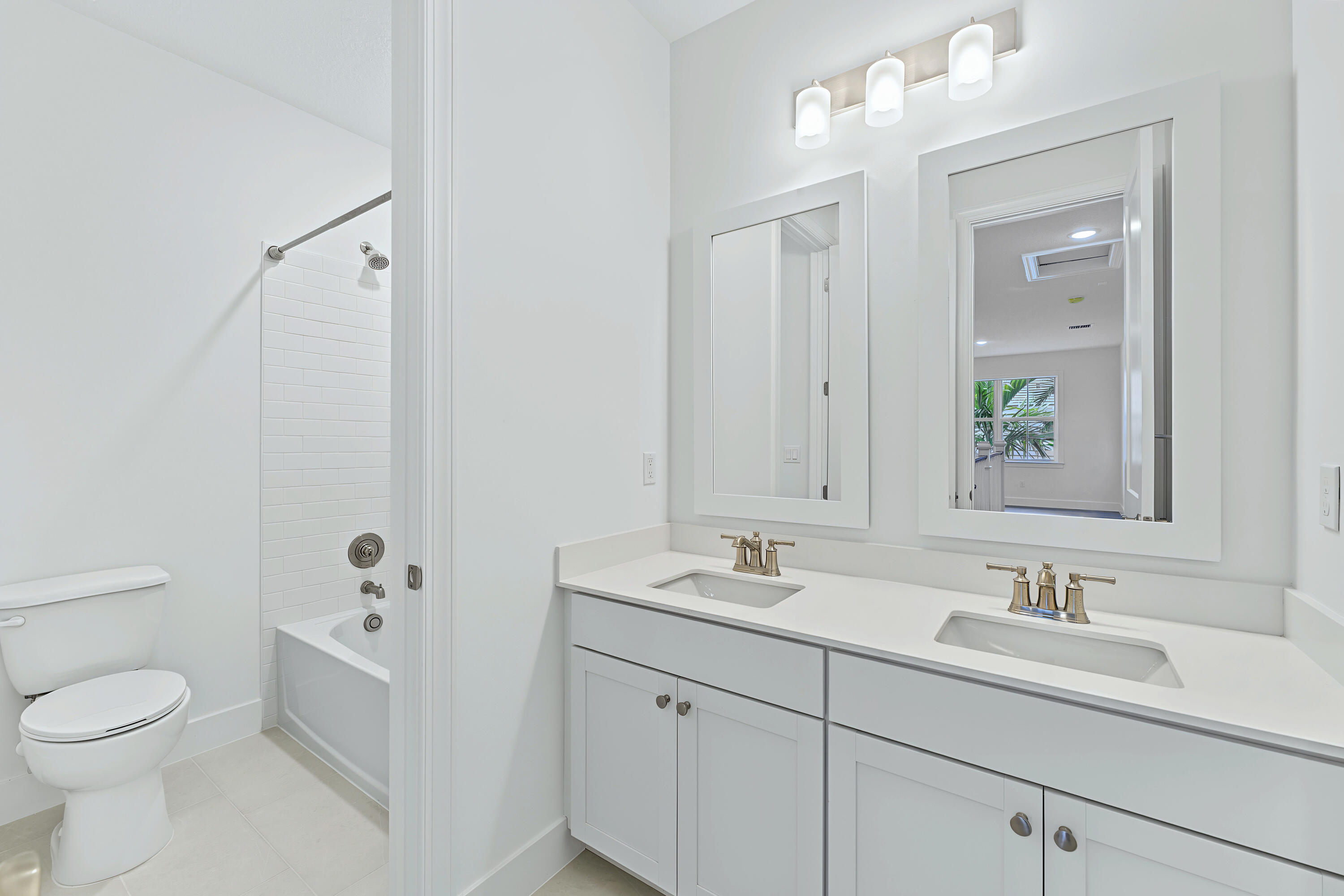 146 Parkside #12, Royal Palm Beach FL 33414