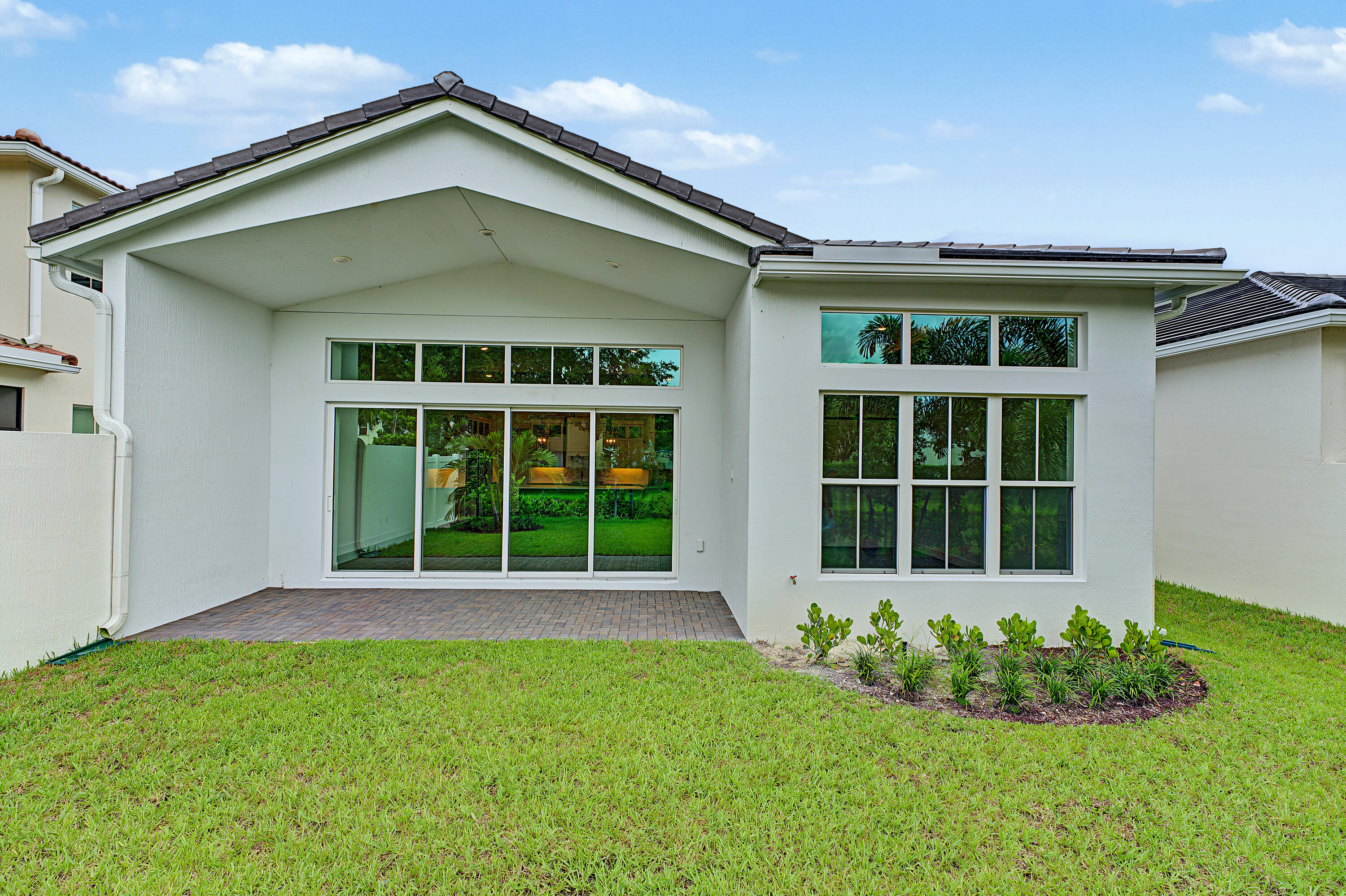 146 Parkside #12, Royal Palm Beach FL 33414