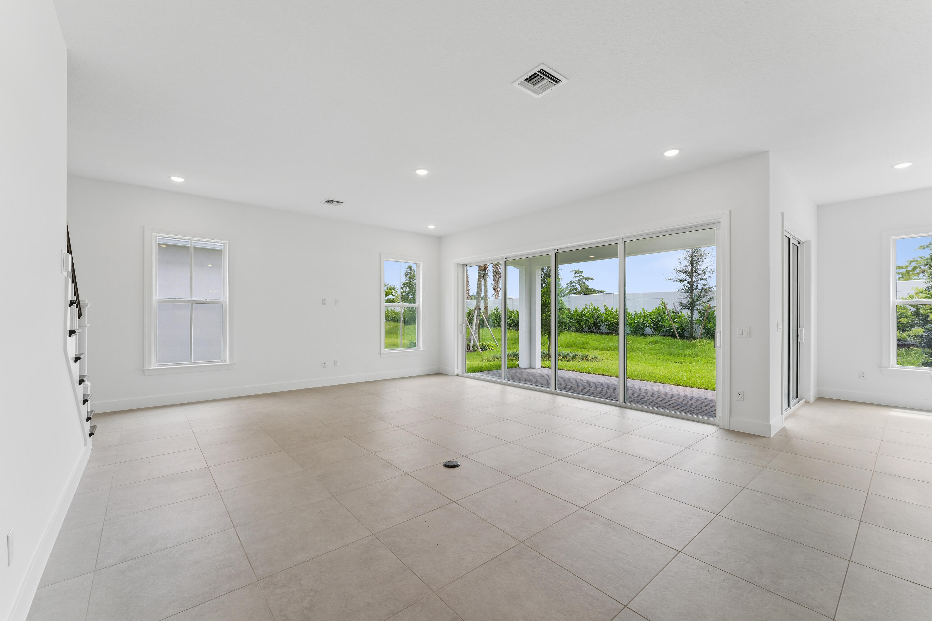 154 Parkside #14, Royal Palm Beach FL 33414
