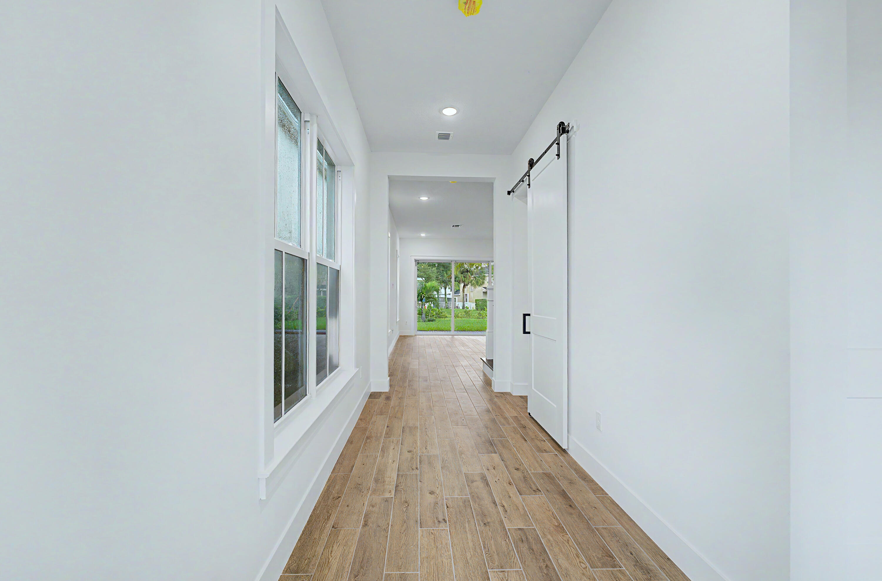 154 Parkside #14, Royal Palm Beach FL 33414