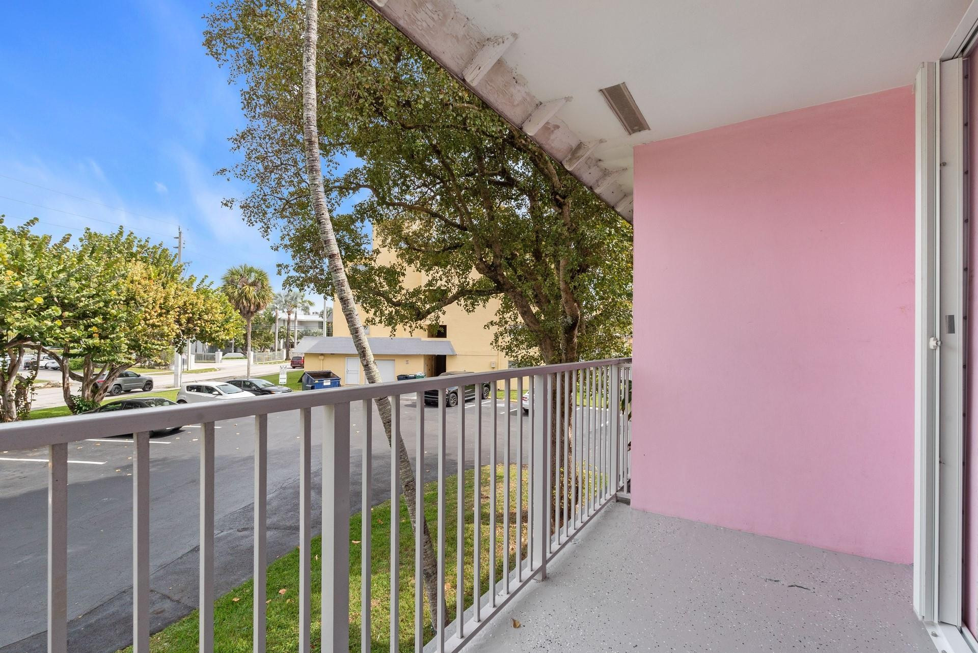 7500 SW 82nd #G209, Miami FL 33143
