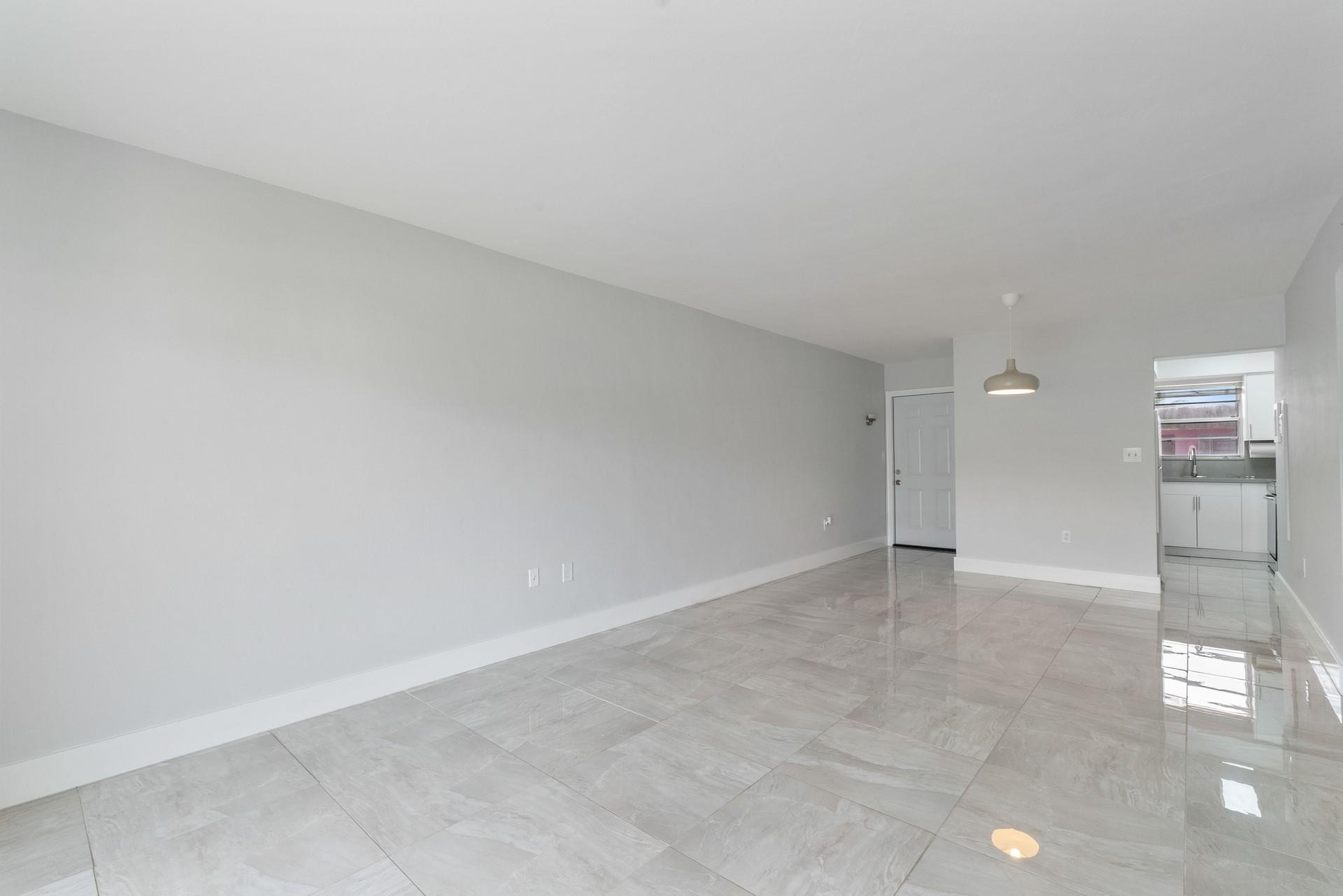 7500 SW 82nd #G209, Miami FL 33143