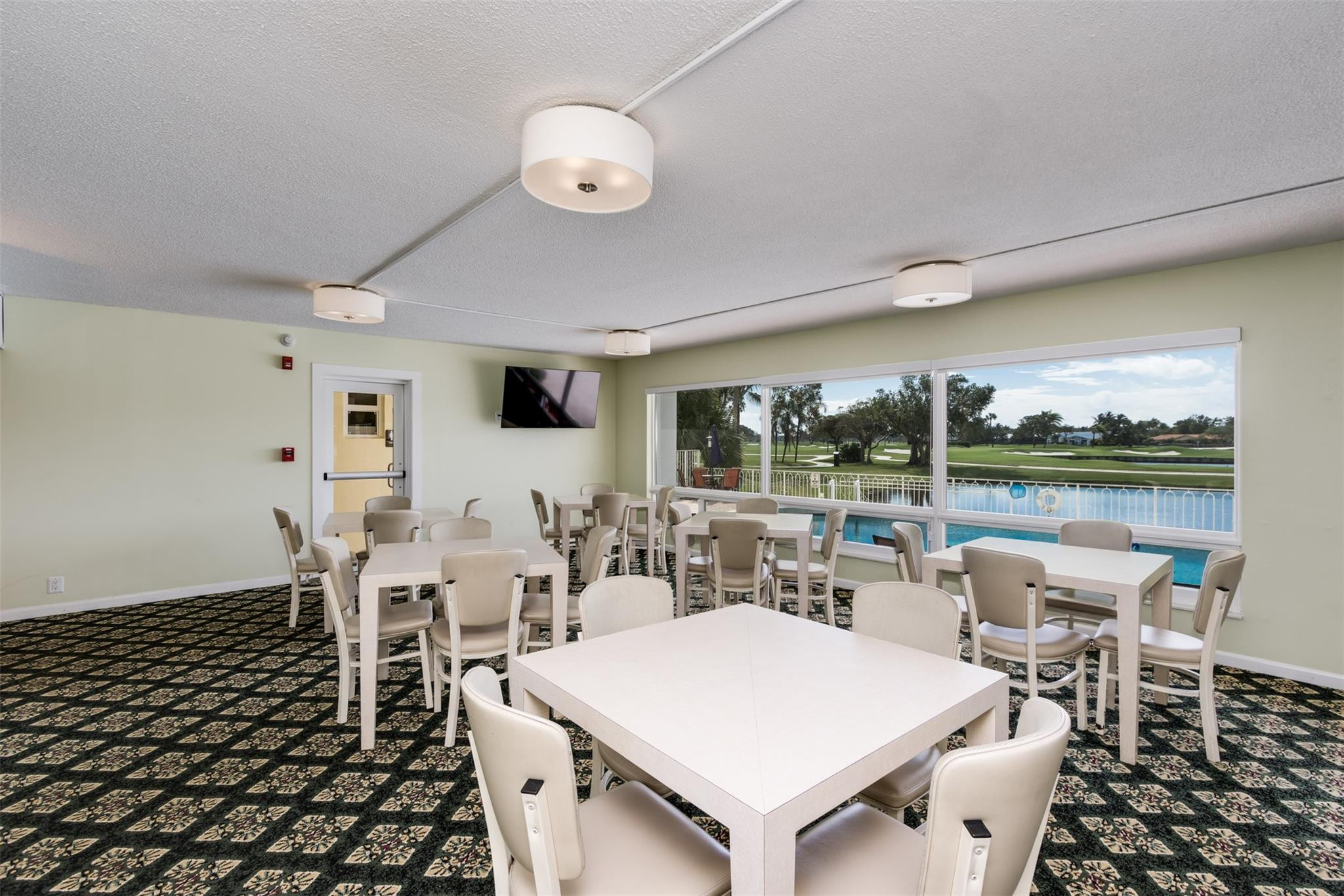 2500 NE 48th #609, Fort Lauderdale FL 33308