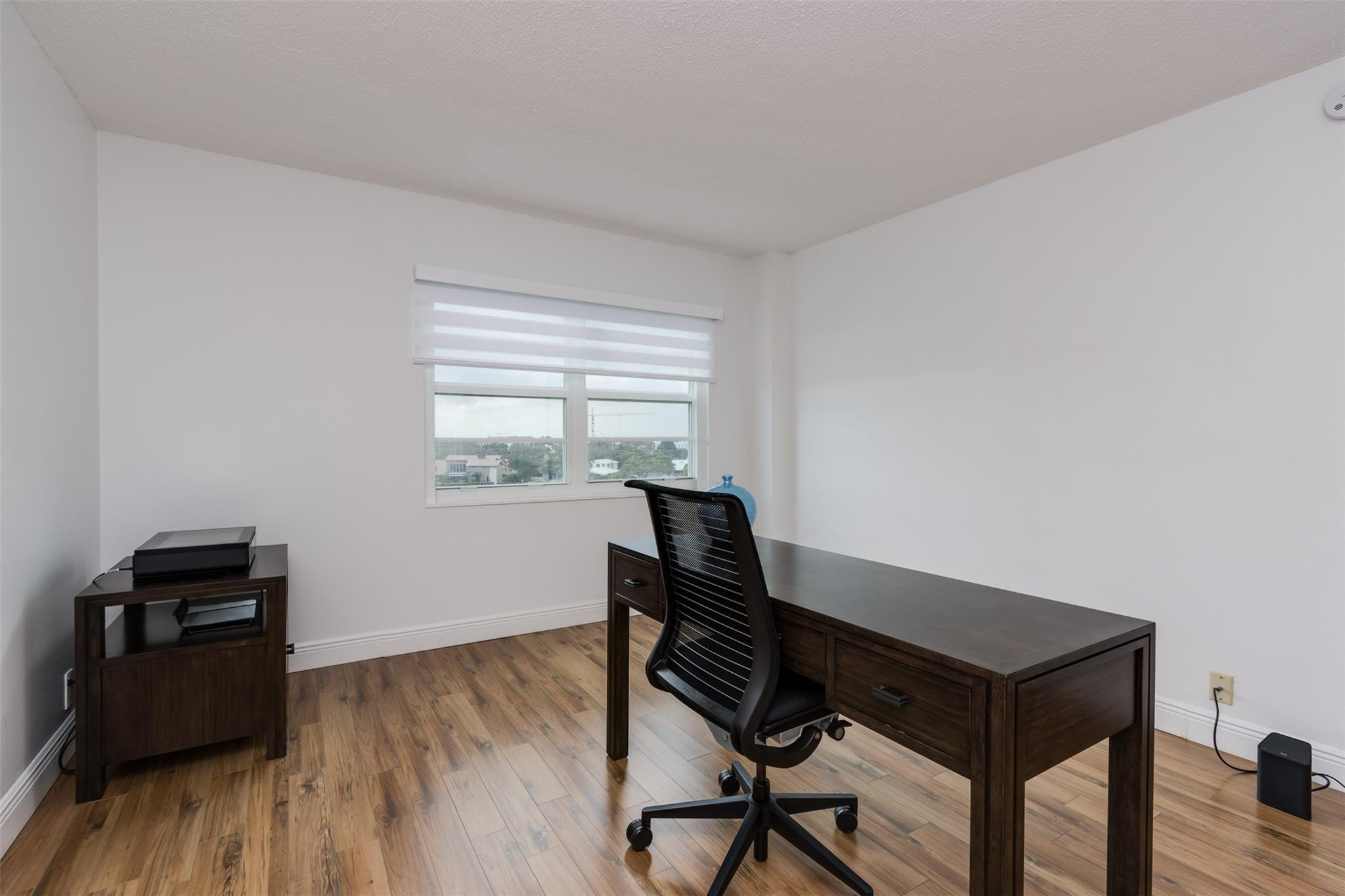 2500 NE 48th #609, Fort Lauderdale FL 33308