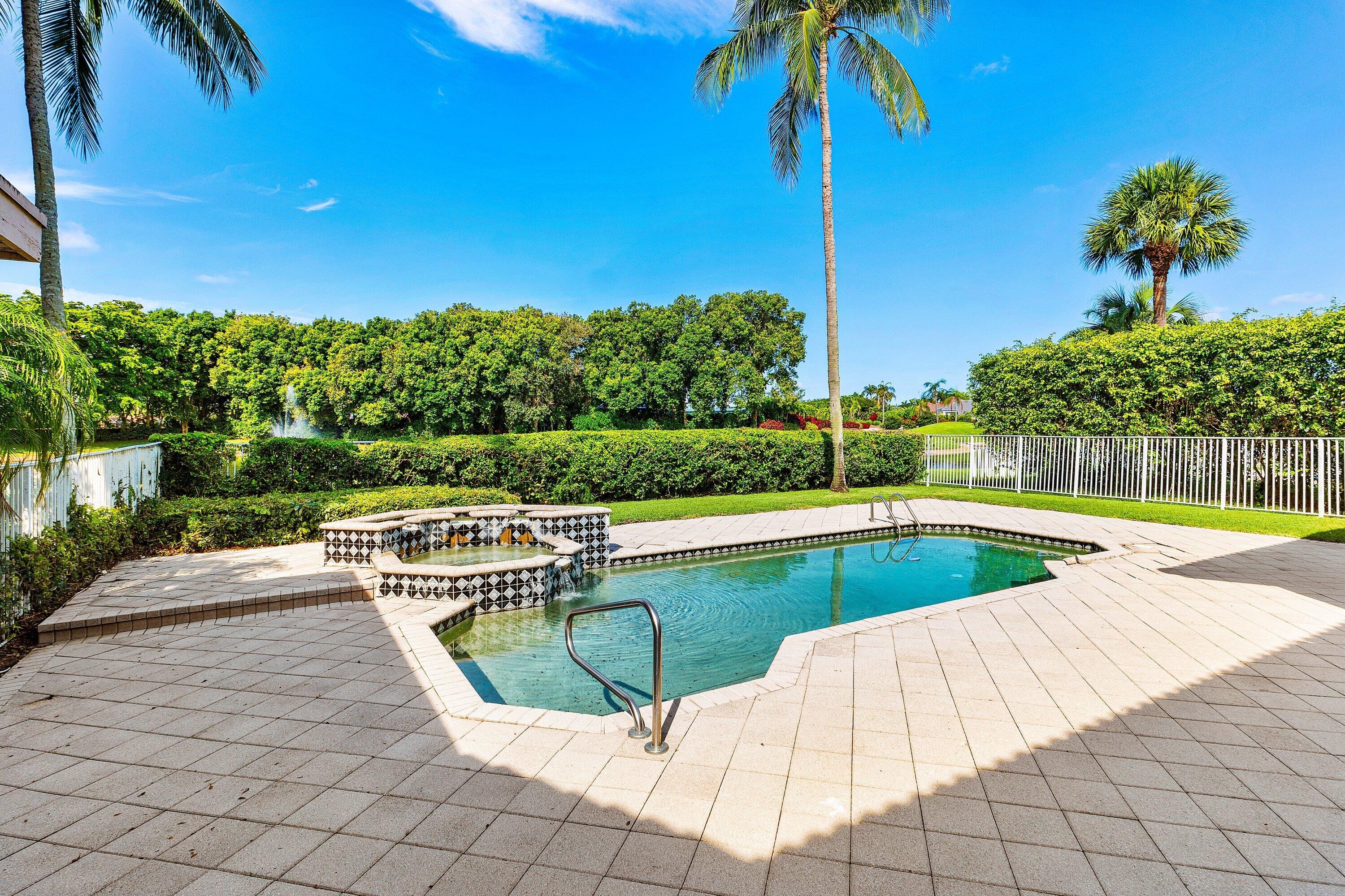 17571 Bocaire, Boca Raton FL 33487