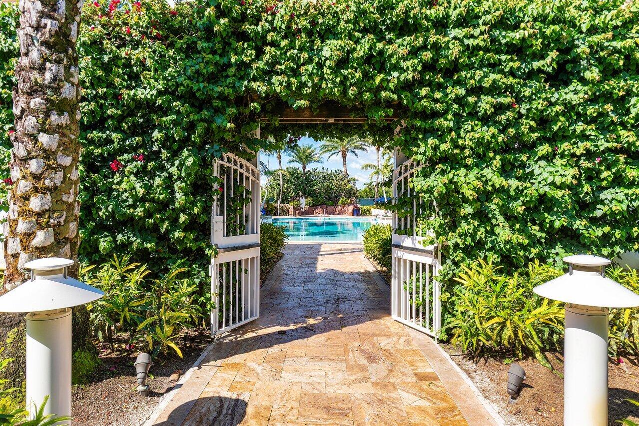 17571 Bocaire, Boca Raton FL 33487