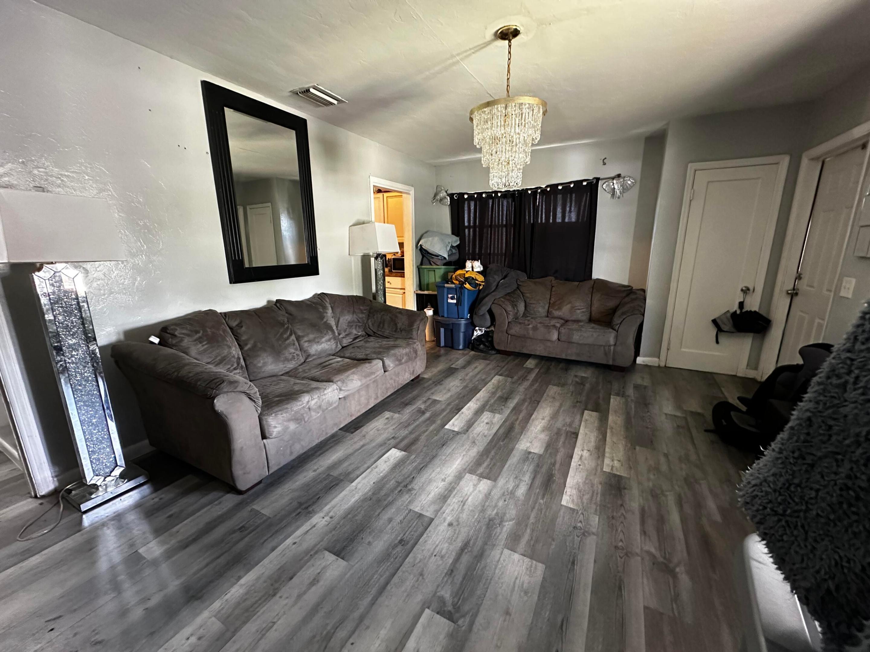 566 SE 7th, Belle Glade FL 33430