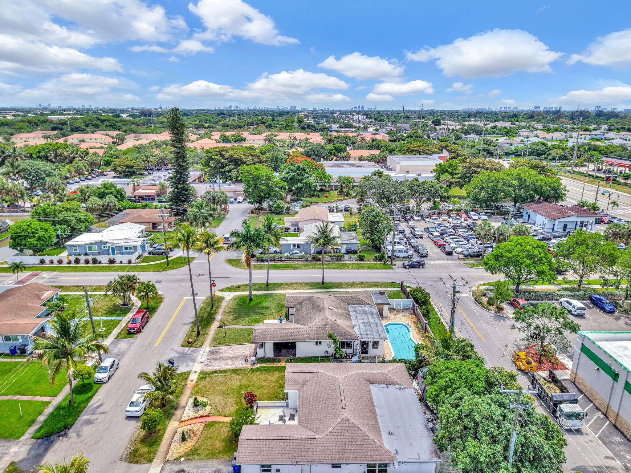 3300 NW 32nd, Lauderdale Lakes FL 33309