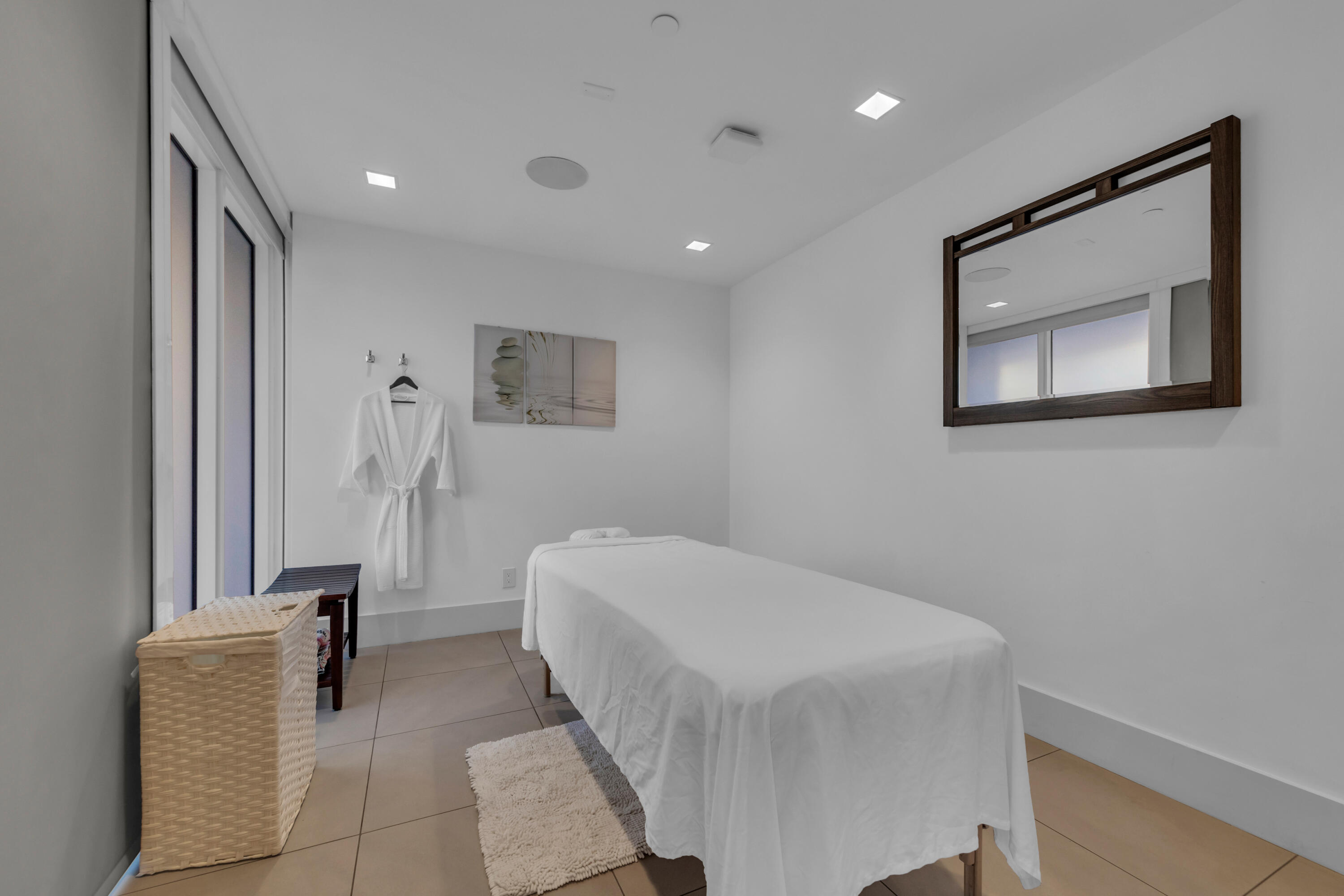 2200 S Ocean #1001, Fort Lauderdale FL 33316