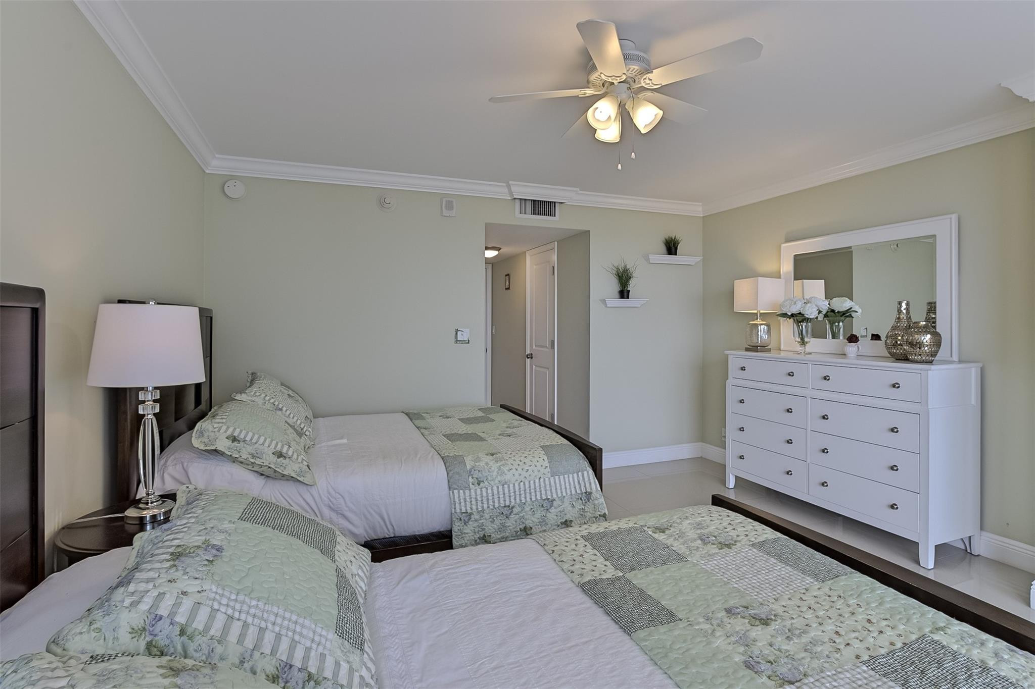 2200 S Ocean #1001, Fort Lauderdale FL 33316