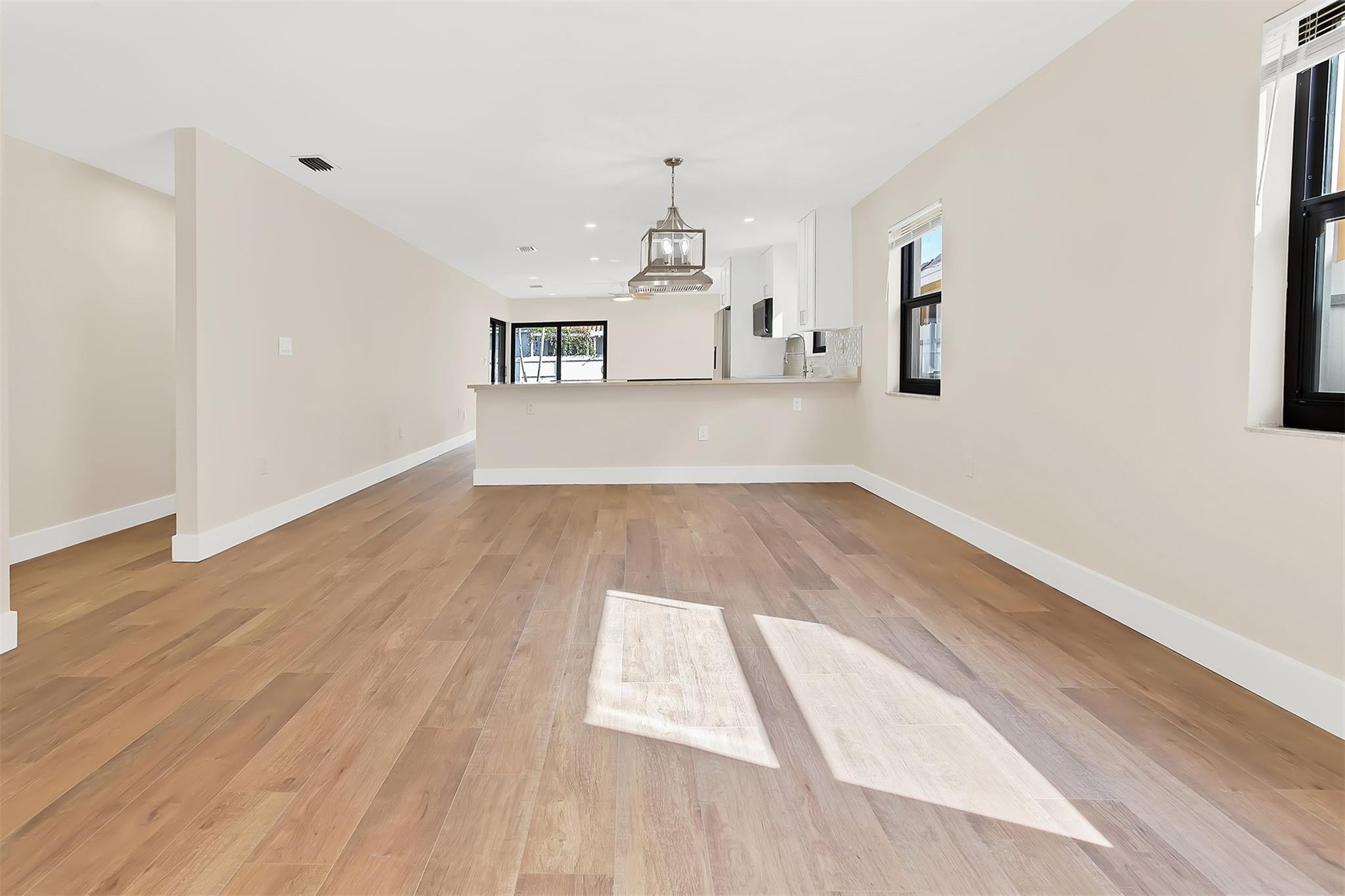 391 NW 58th, Miami FL 33126