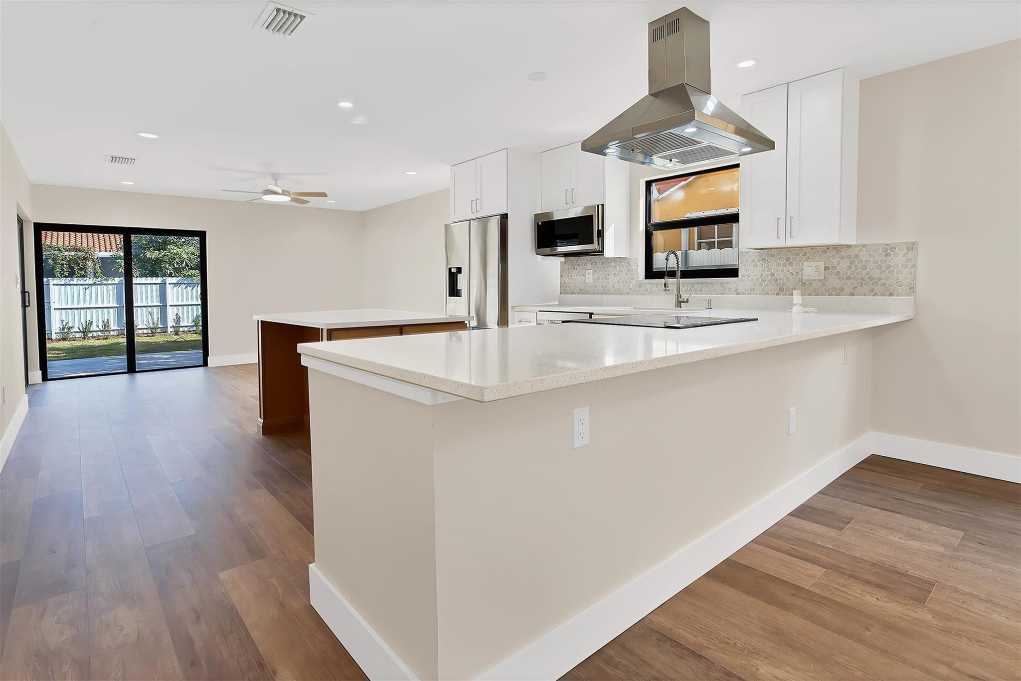 391 NW 58th, Miami FL 33126