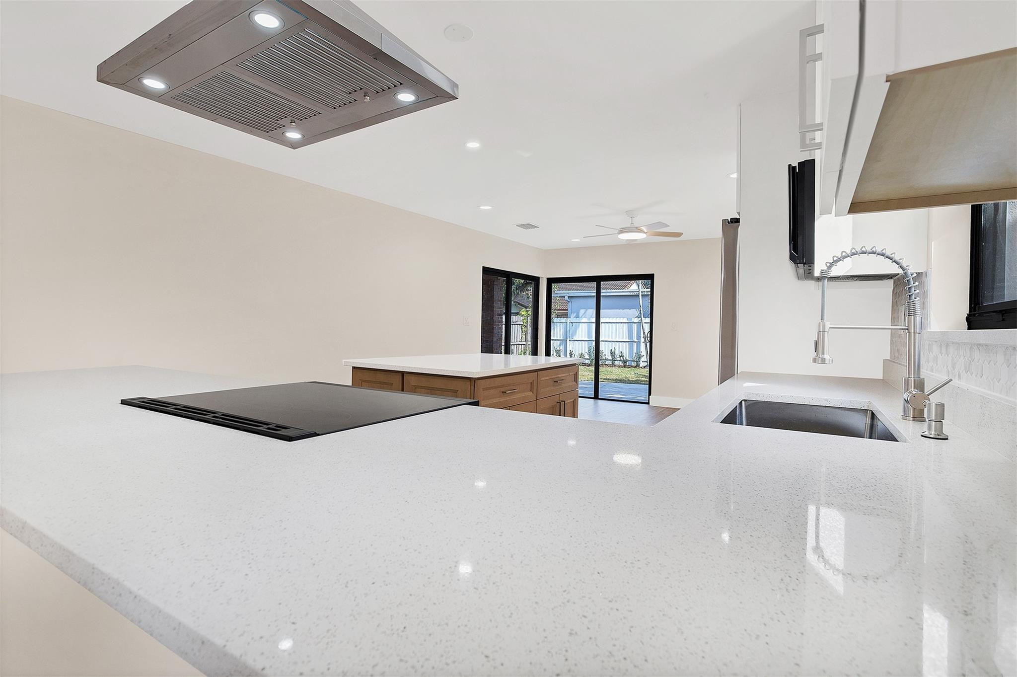 391 NW 58th, Miami FL 33126