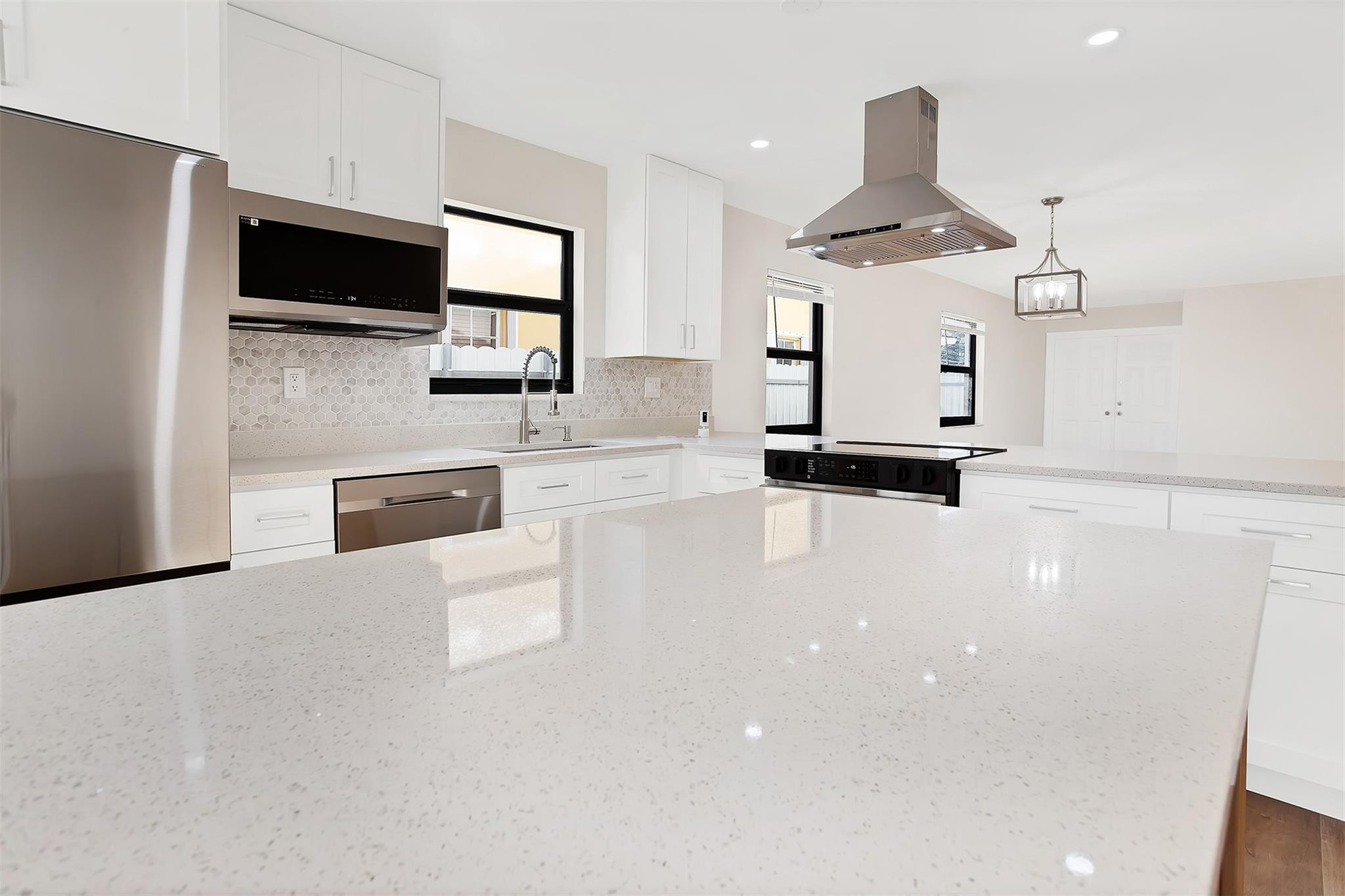 391 NW 58th, Miami FL 33126