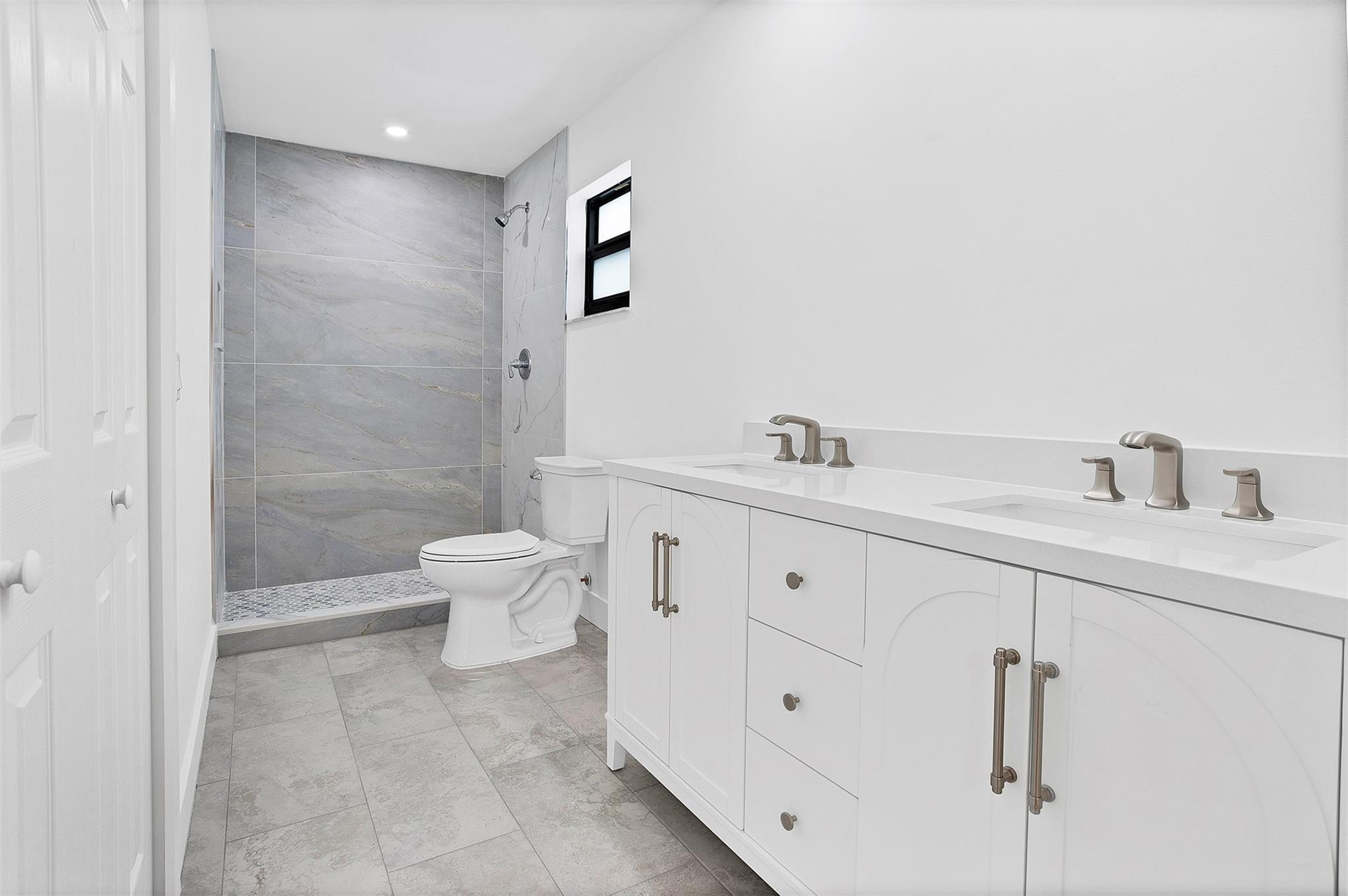 391 NW 58th, Miami FL 33126