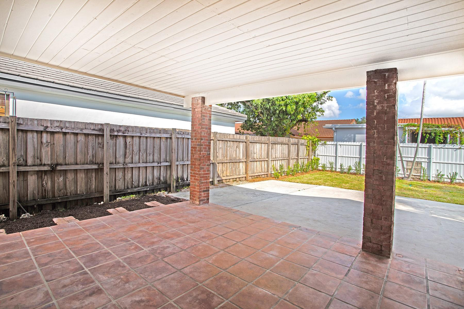 391 NW 58th, Miami FL 33126
