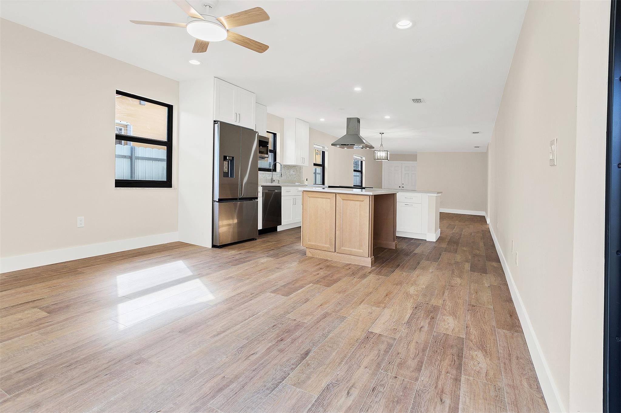 391 NW 58th, Miami FL 33126