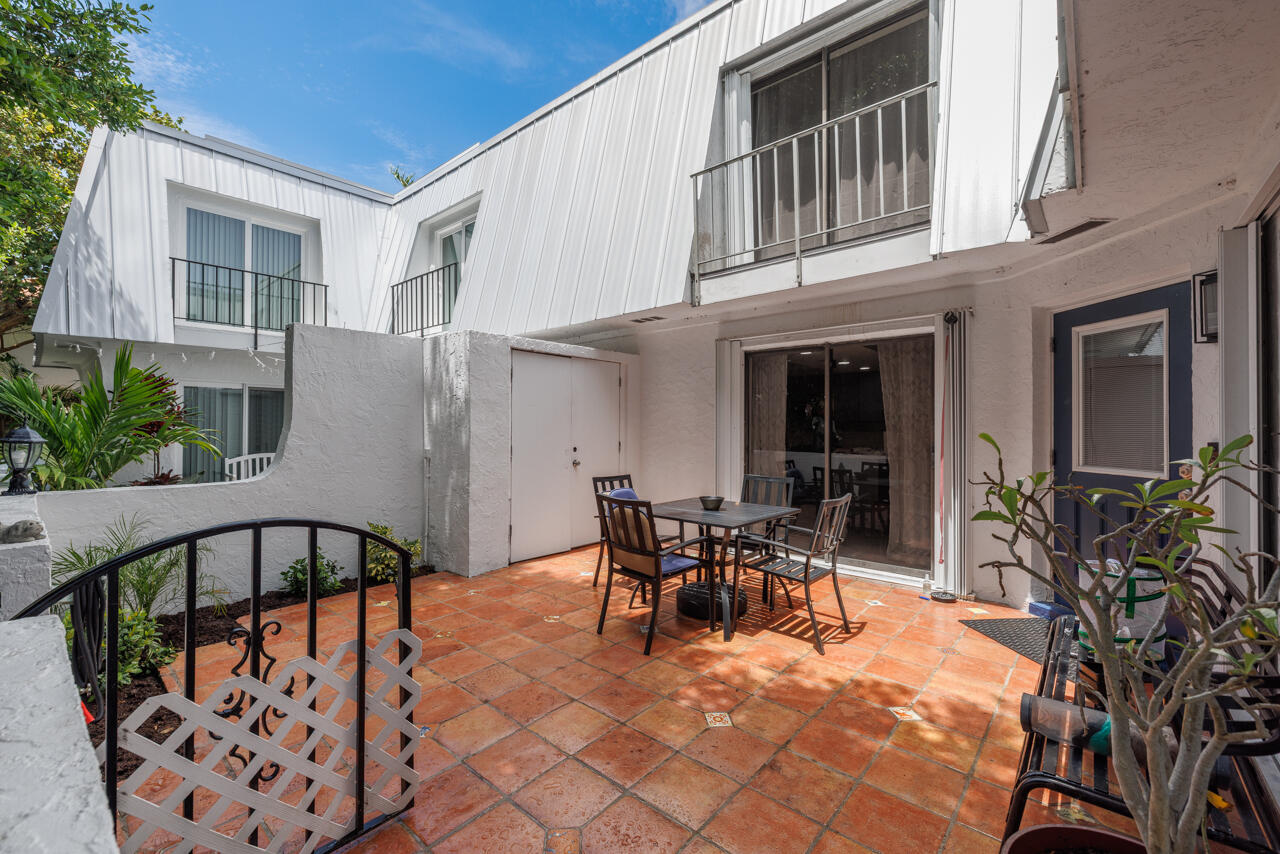 106 Linda #1, Palm Beach Shores FL 33404